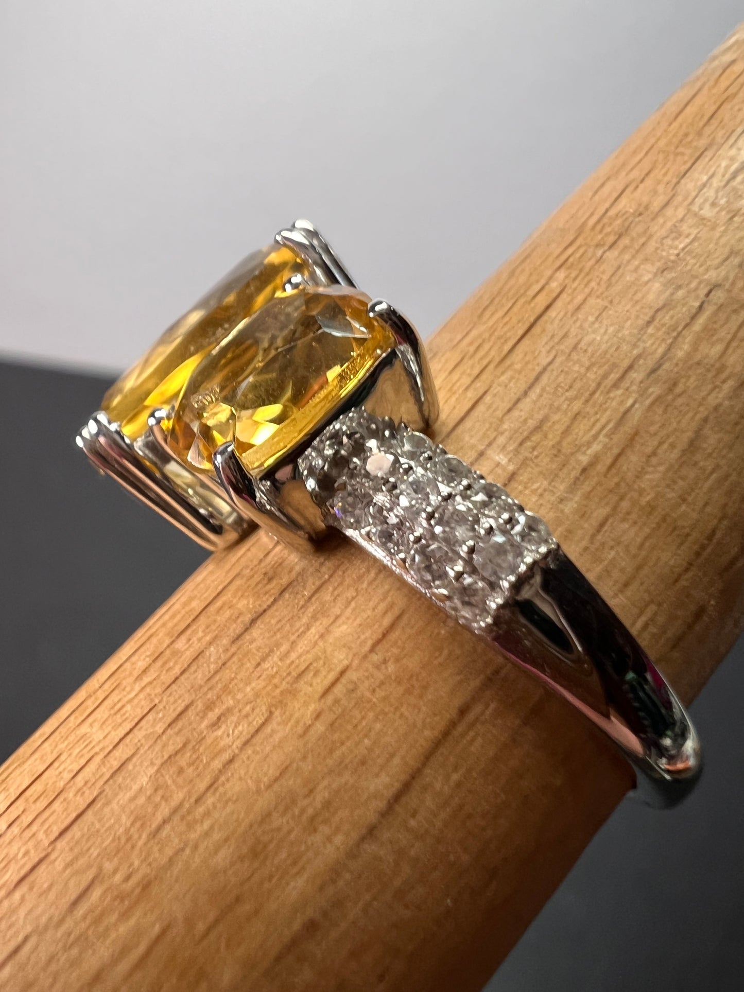 Brand new Brazilian citrine and white zircon 10.20 trilogy ring in platinum over sterling silver size 9