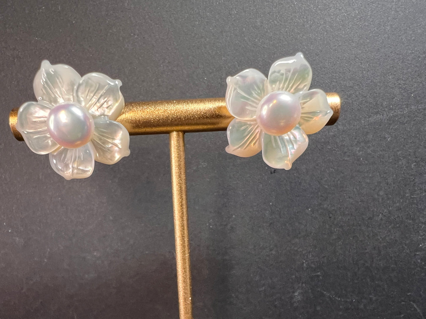 Vintage dead stock set of mother of pearl plumeria stud earrings in sterling silver