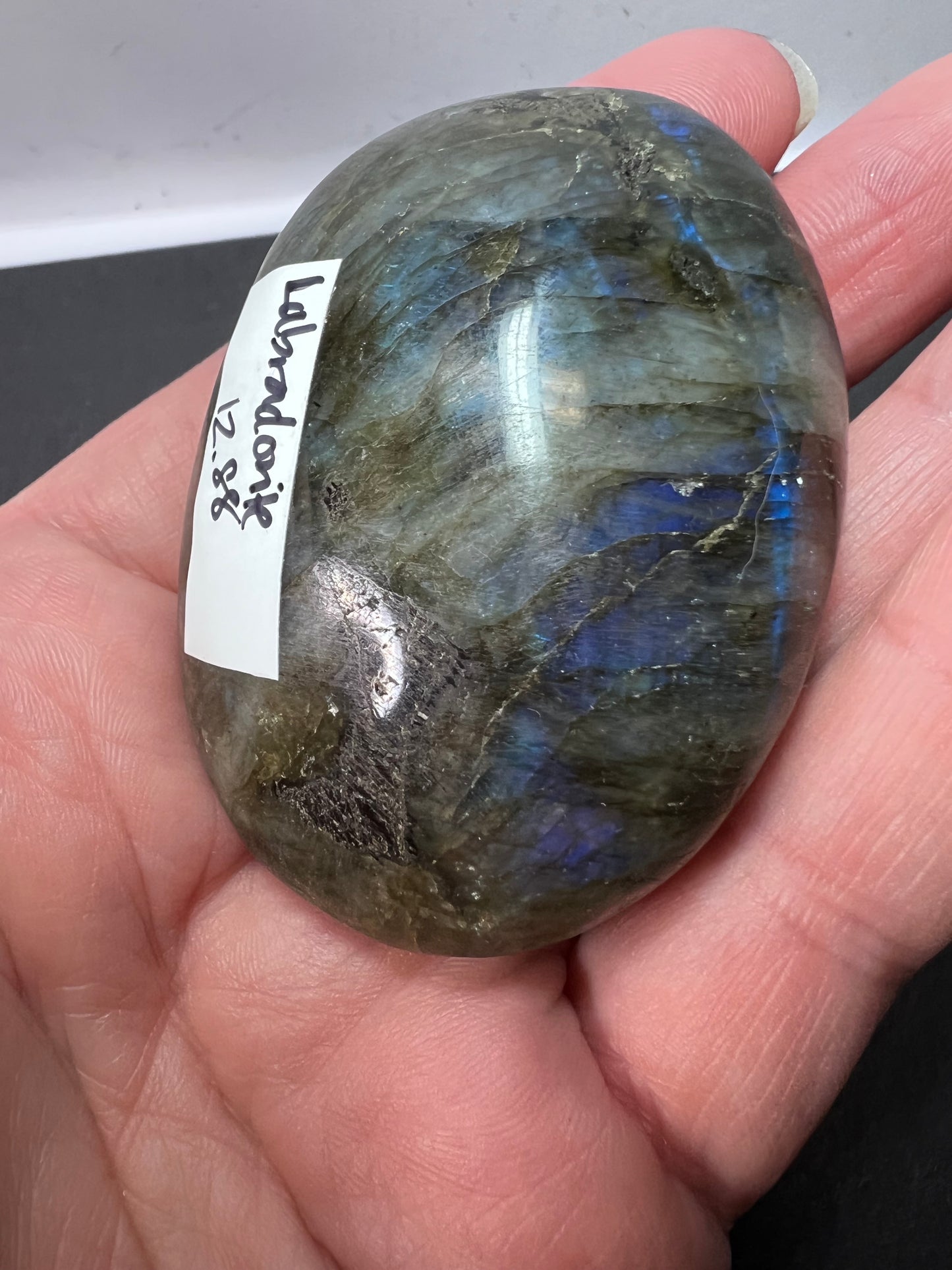 Labradorite palm stone