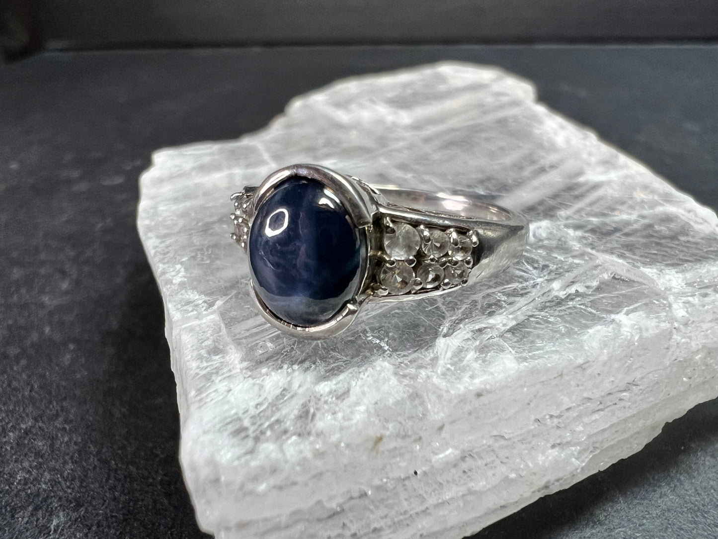 Vintage Star Sapphire & White Topaz Sterling Silver Ring 8