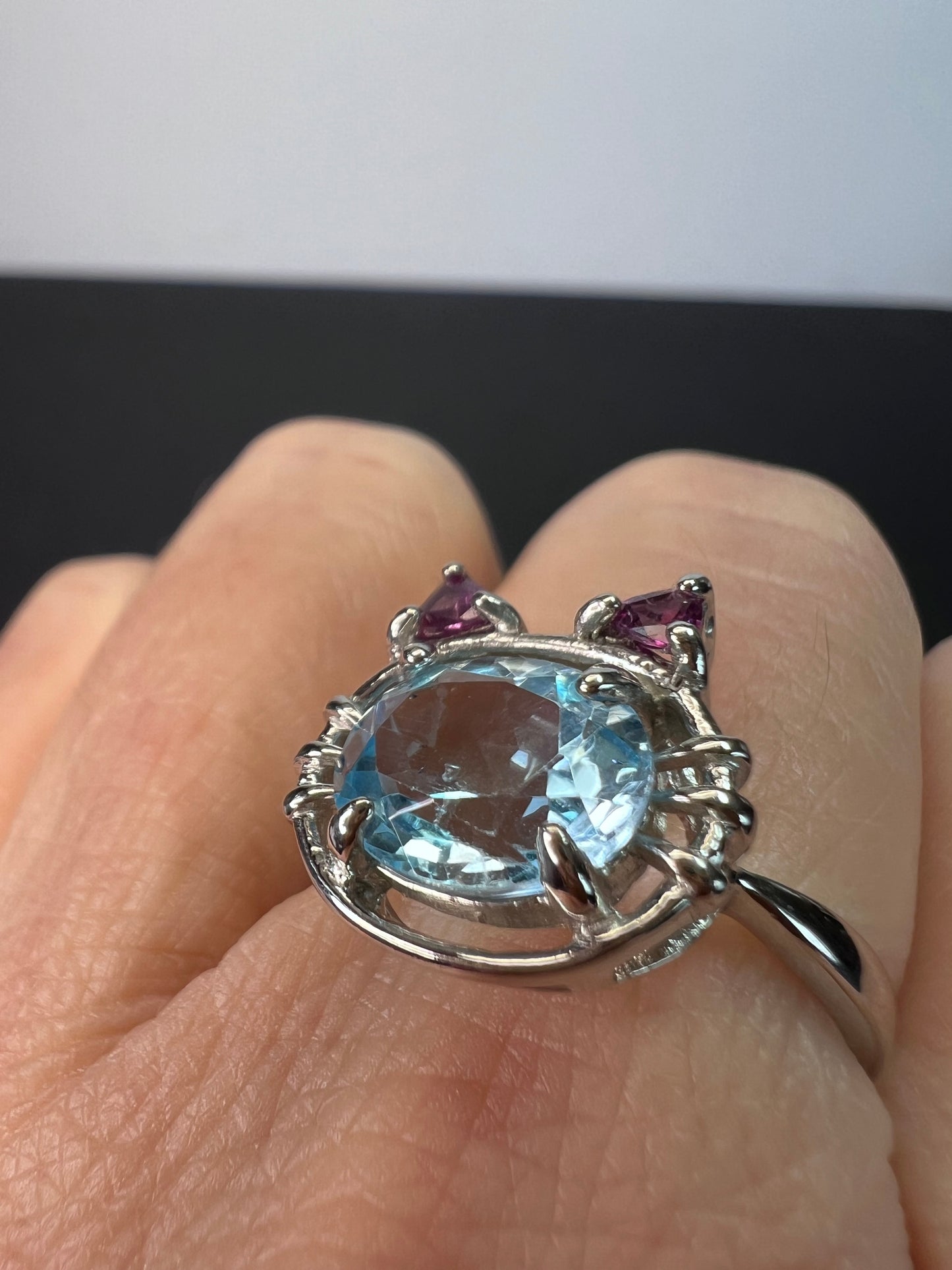 Cat face blue topaz and grape rhodolite garnet sterling silver ring size 9