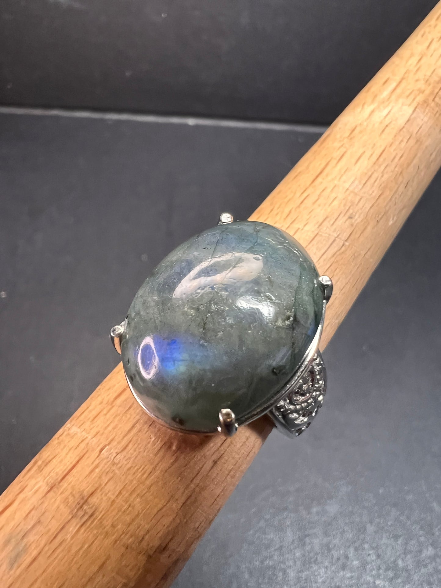 NEW Labradorite stainless steel ring size 7
