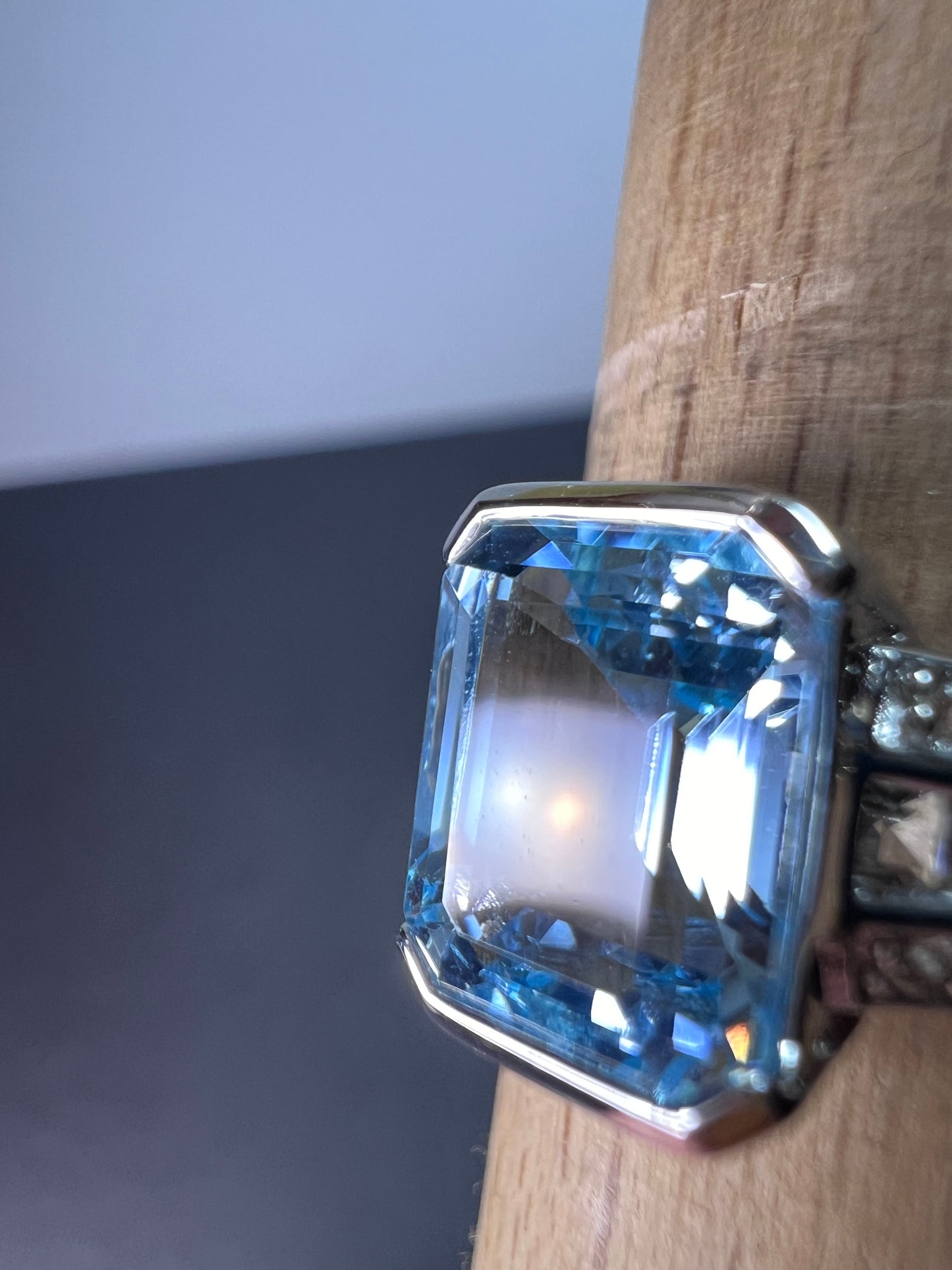 Blue and white topaz sterling ring size 9