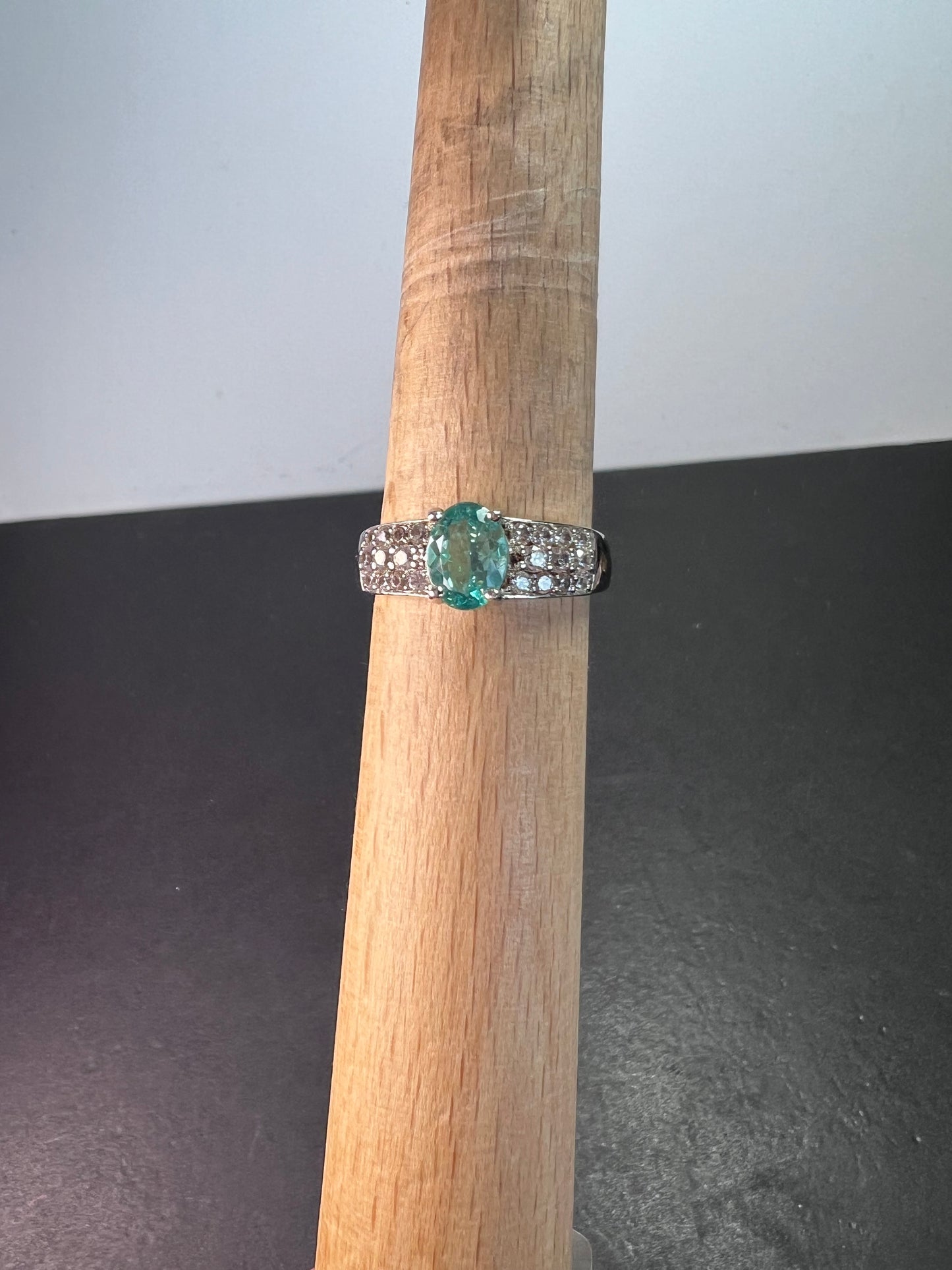 Paraiba apatite and white topaz ring size 9