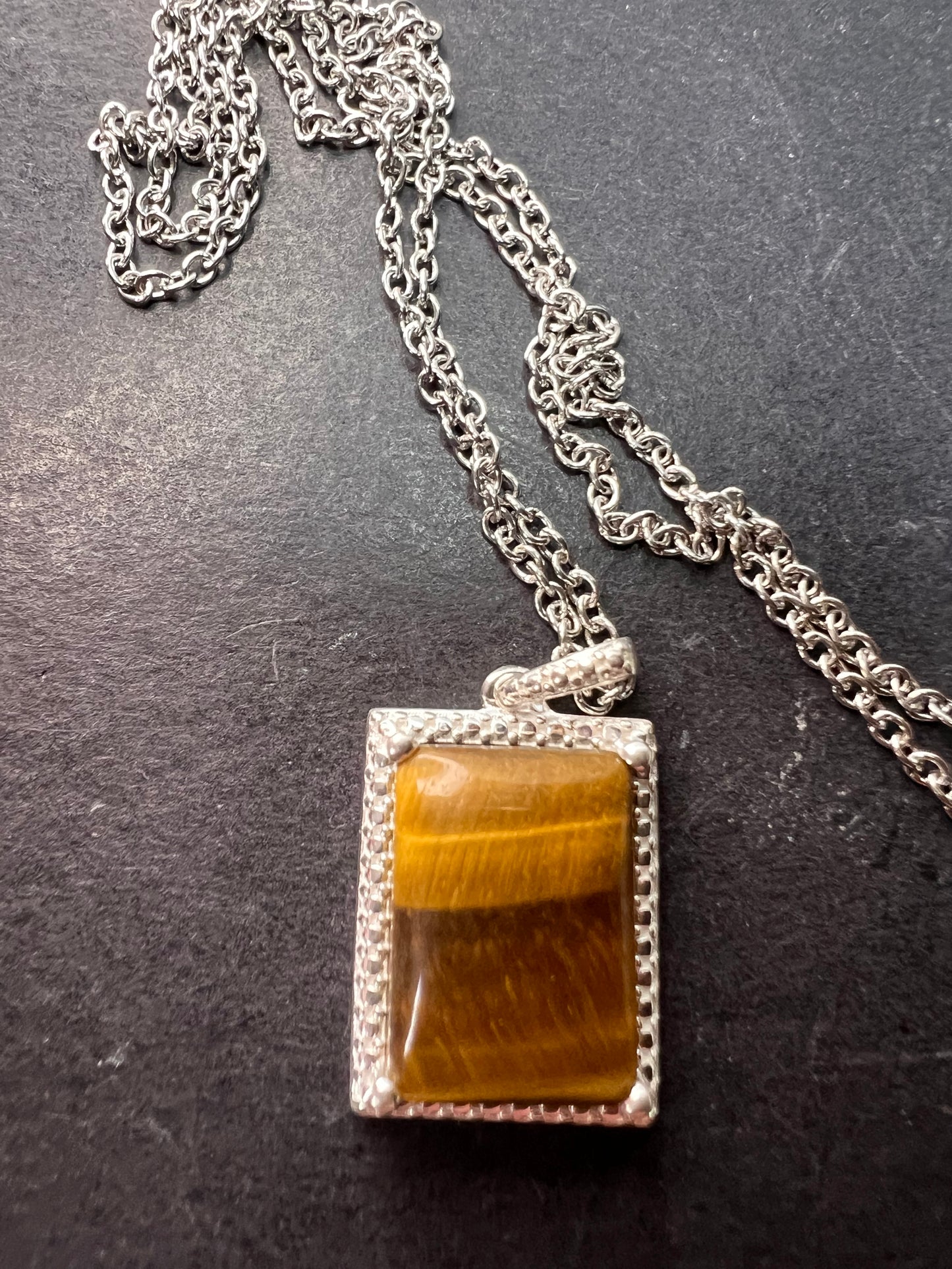 Tigers eye pendant in sterling silver with stainless steel 20 inch chain *NEW*