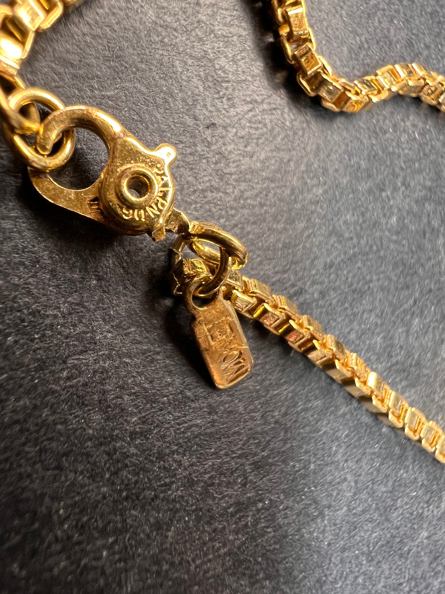 Vintage Monet Pisces Ouroboros Gold Tone Necklace 18 Inch