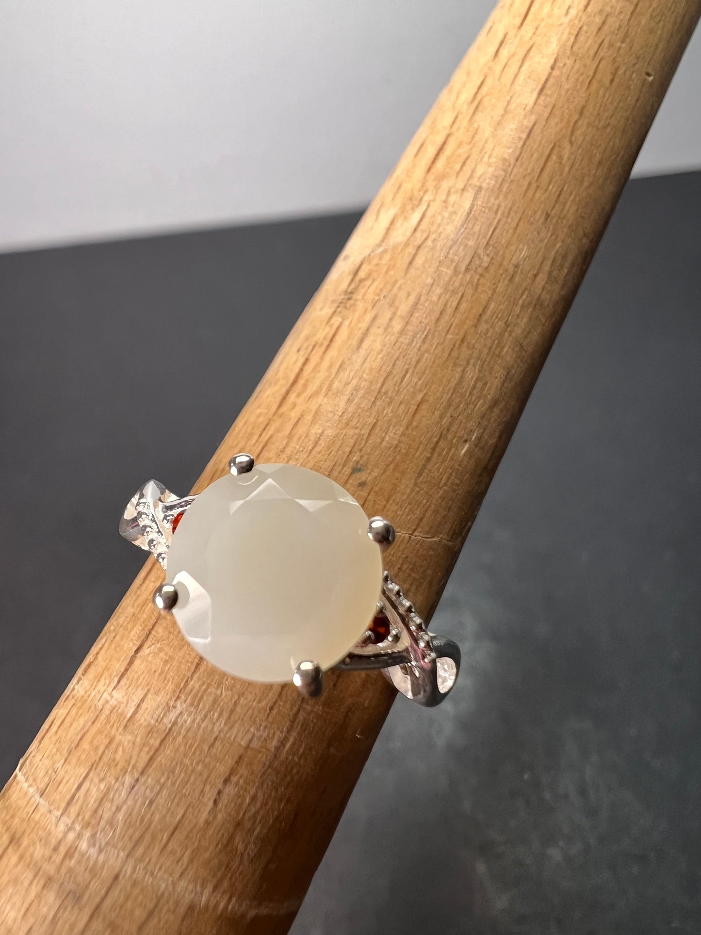 Silver moonstone ring in sterling silver size 6