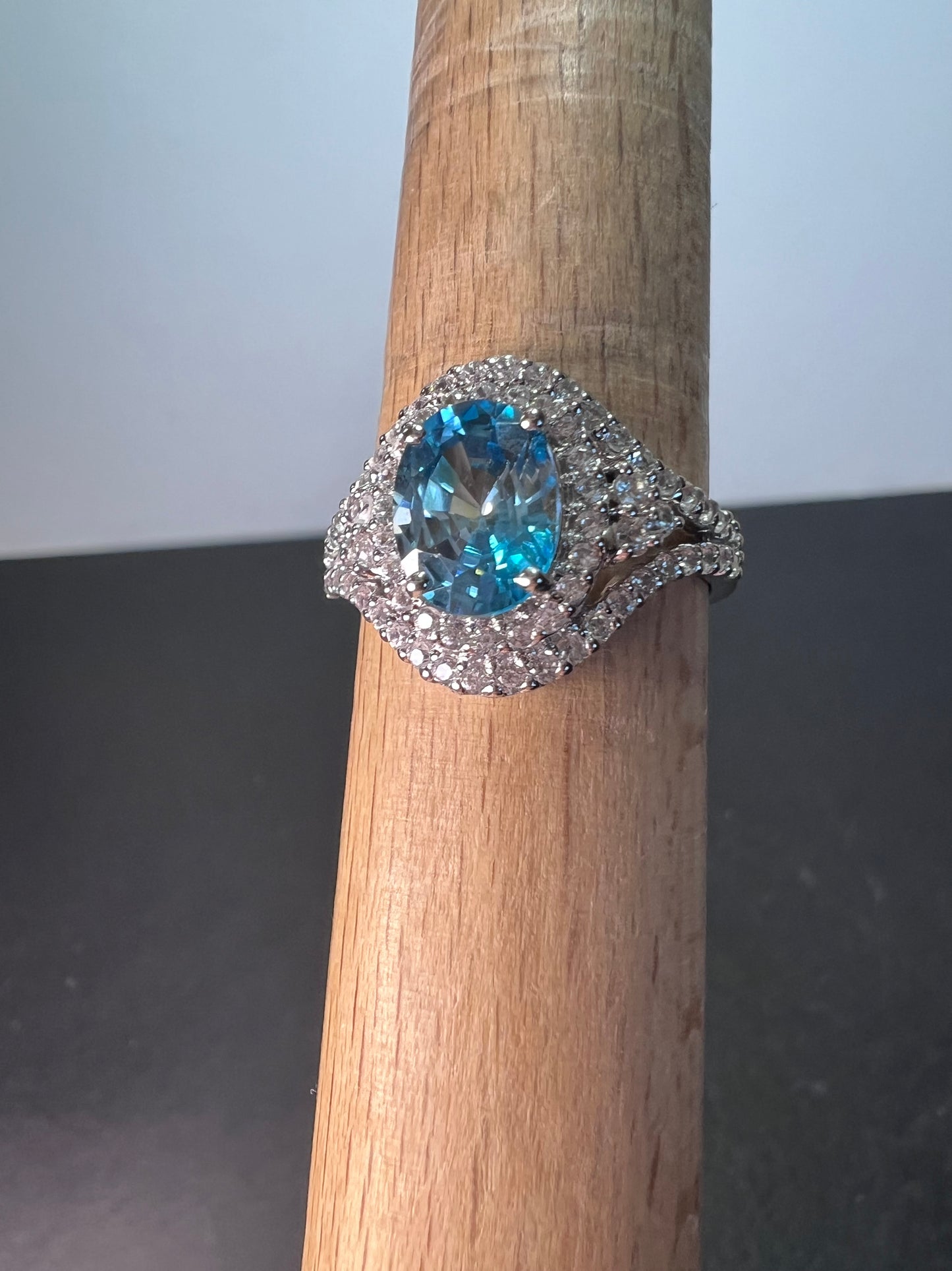 10k white gold blue topaz and white zircon double halo ring size 9