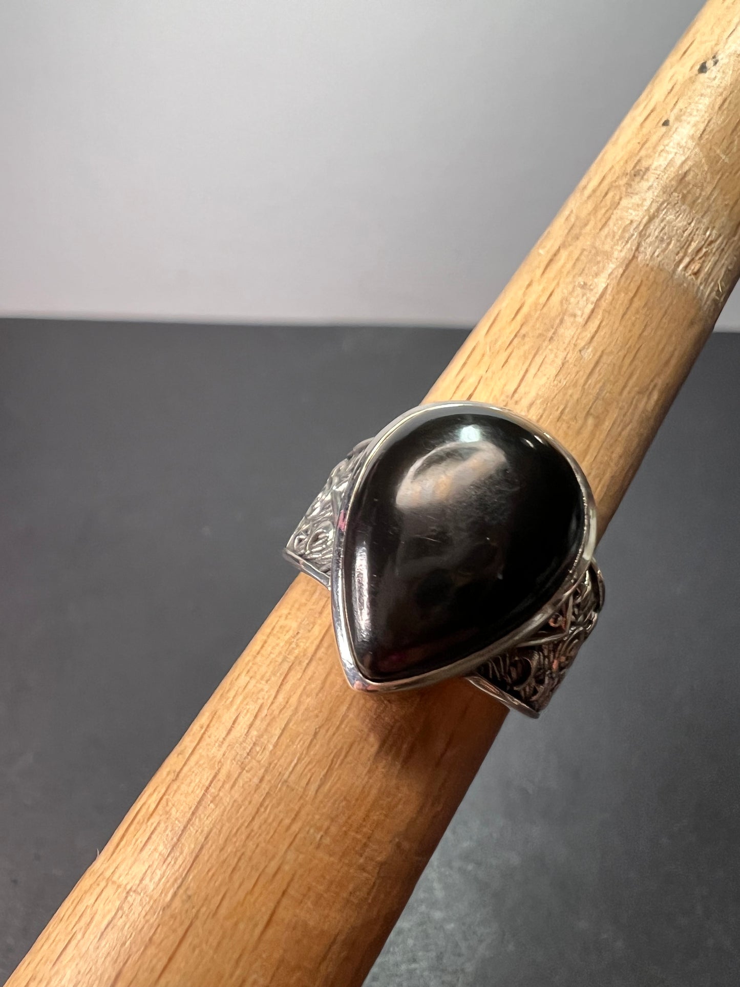 Elite shungite sterling silver teardrop ring size 7