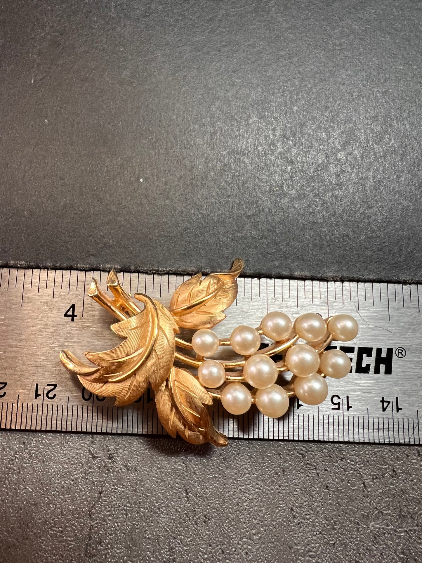 Vintage signed crown Trifari brushed goldtone pearl spray brooch