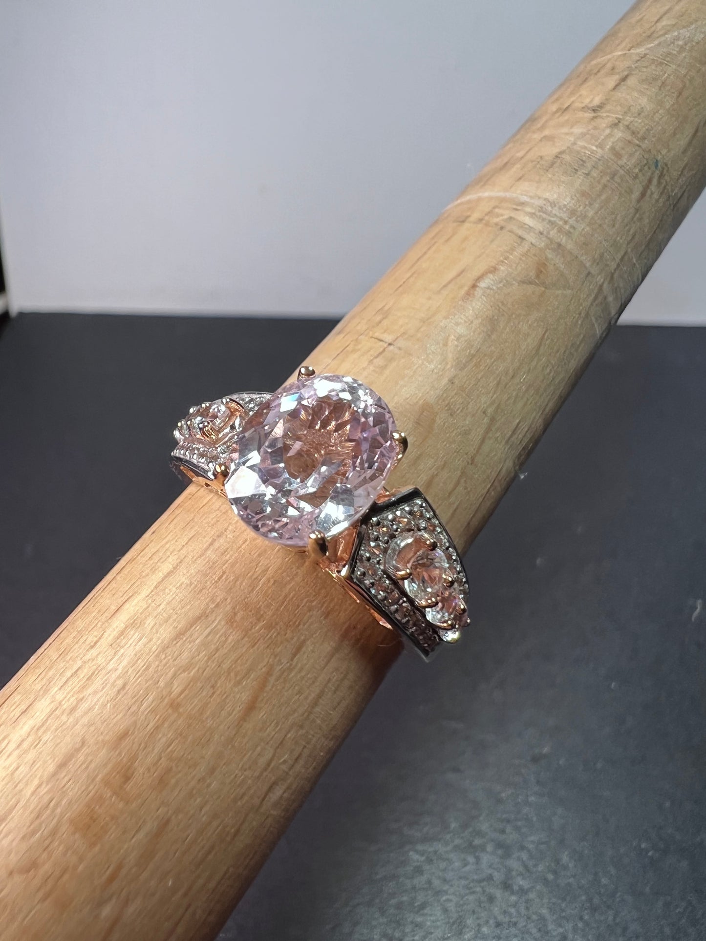 Kunzite and white topaz 18k rose gold over sterling silver ring size 9