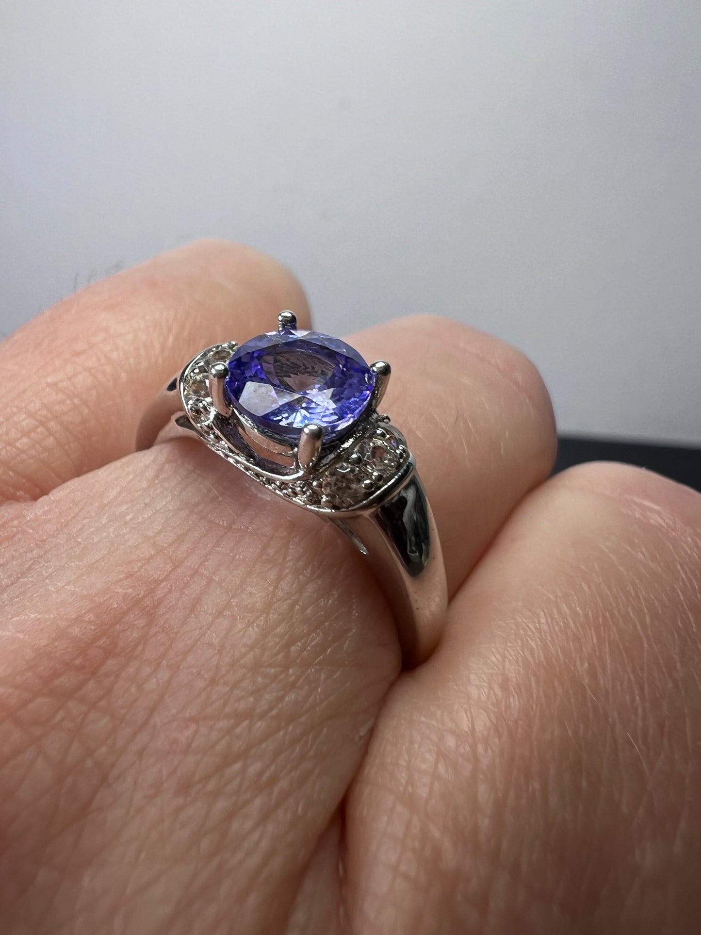 Tanzanite and white topaz sterling silver ring size 9