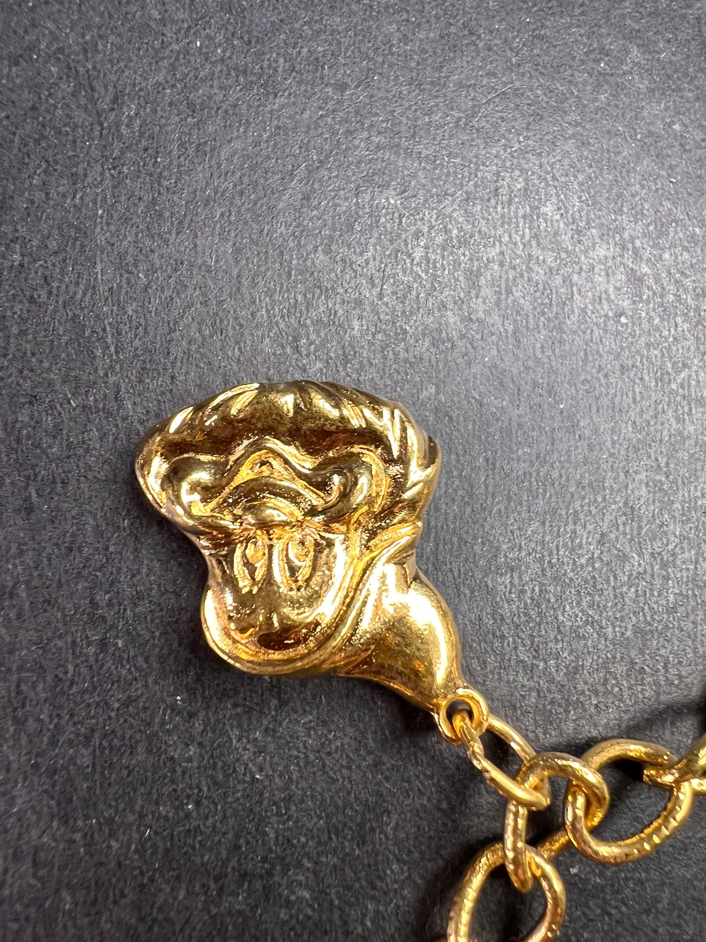 Vintage Disney Seven Dwarfs Gold Tone Charm Bracelet 6.5”