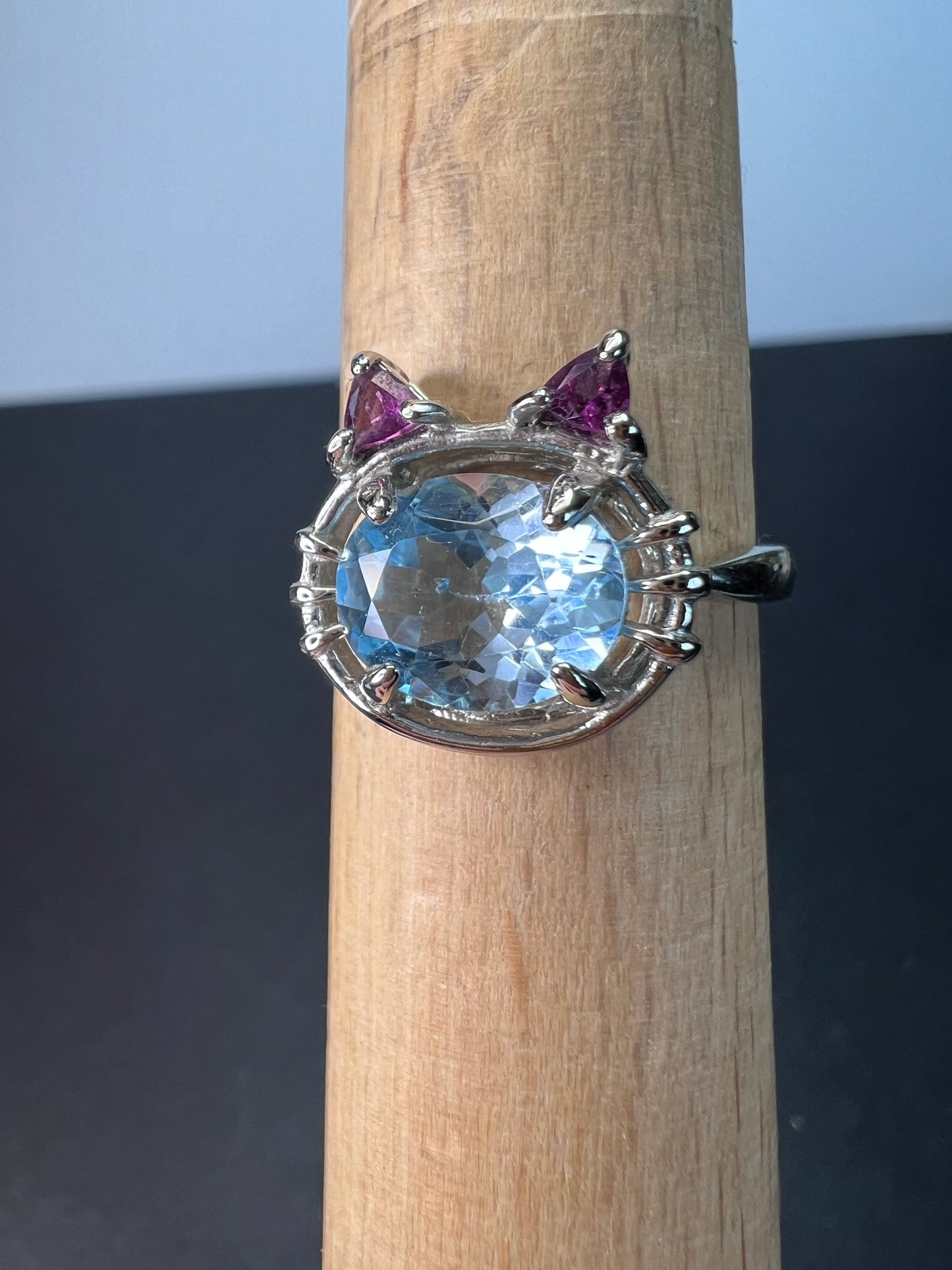 Cat face blue topaz and grape rhodolite garnet sterling silver ring size 9