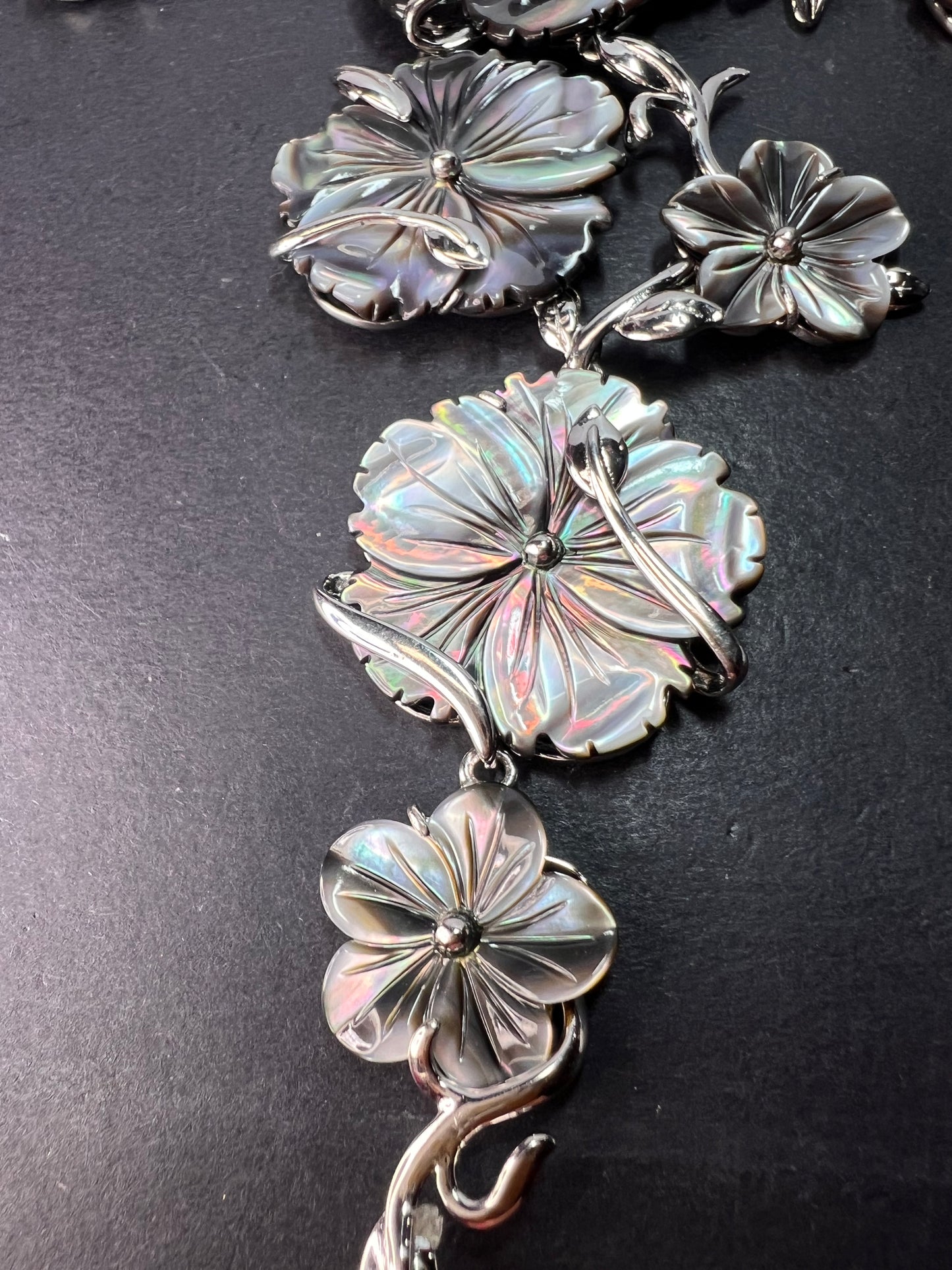 Tahitian Mother-of-Pearl Rhodium Over Sterling Silver 19 Inch Floral Necklace