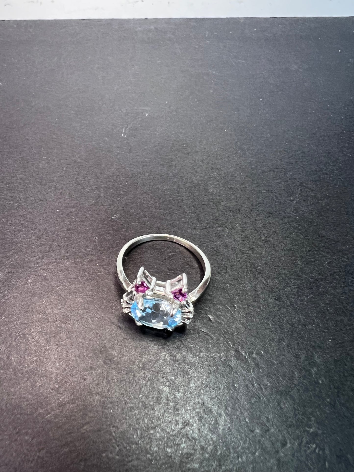 Cat face blue topaz and grape rhodolite garnet sterling silver ring size 9