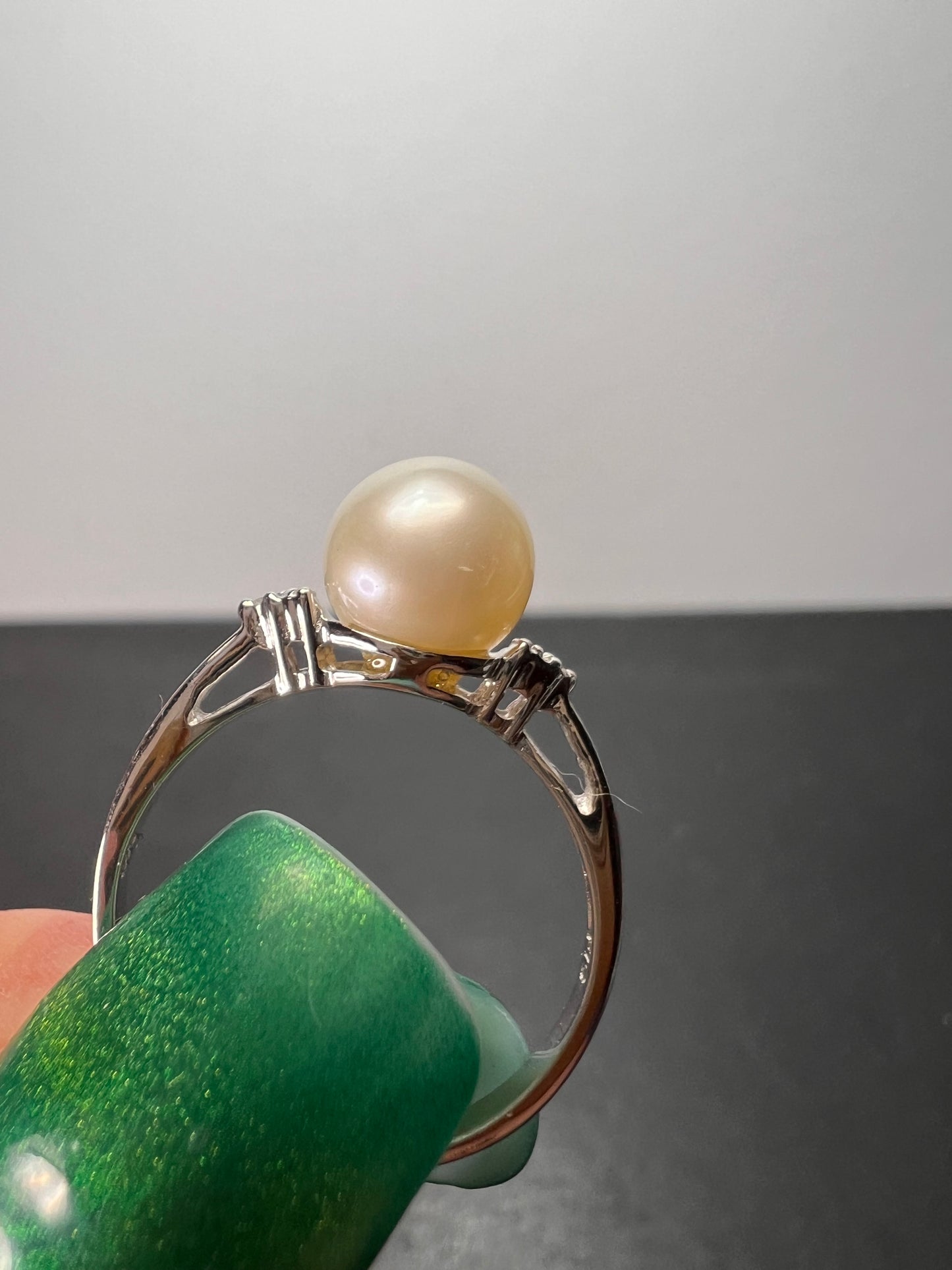 White cultured pearl and diamond sterling silver ring size 8