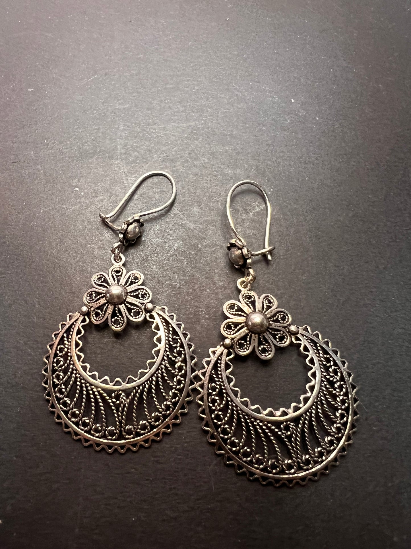 Turkish sterling filigree disc dangle drop hook earrings 9.58 grams.