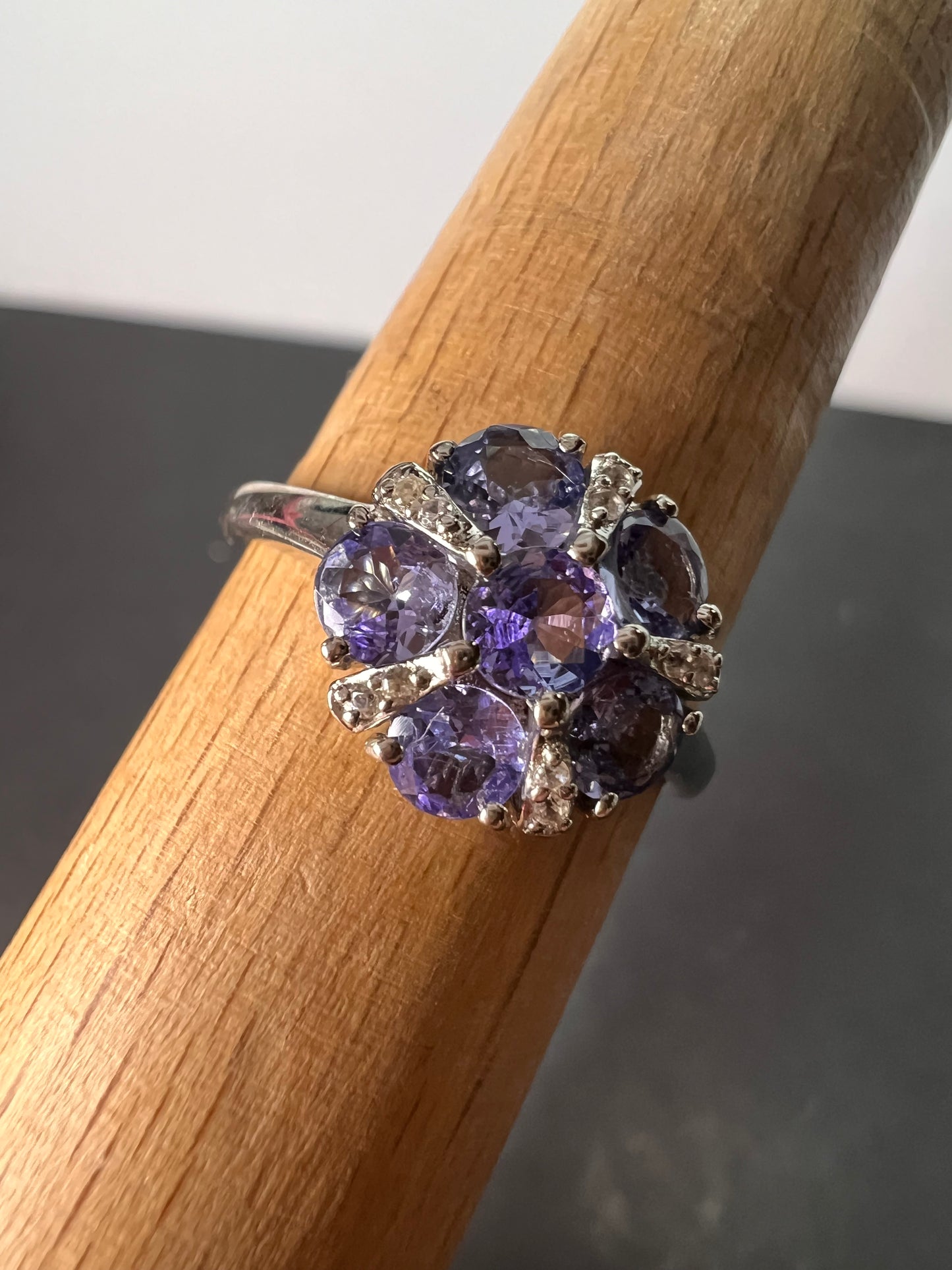 Tanzanite and zircon sterling silver ring size 9