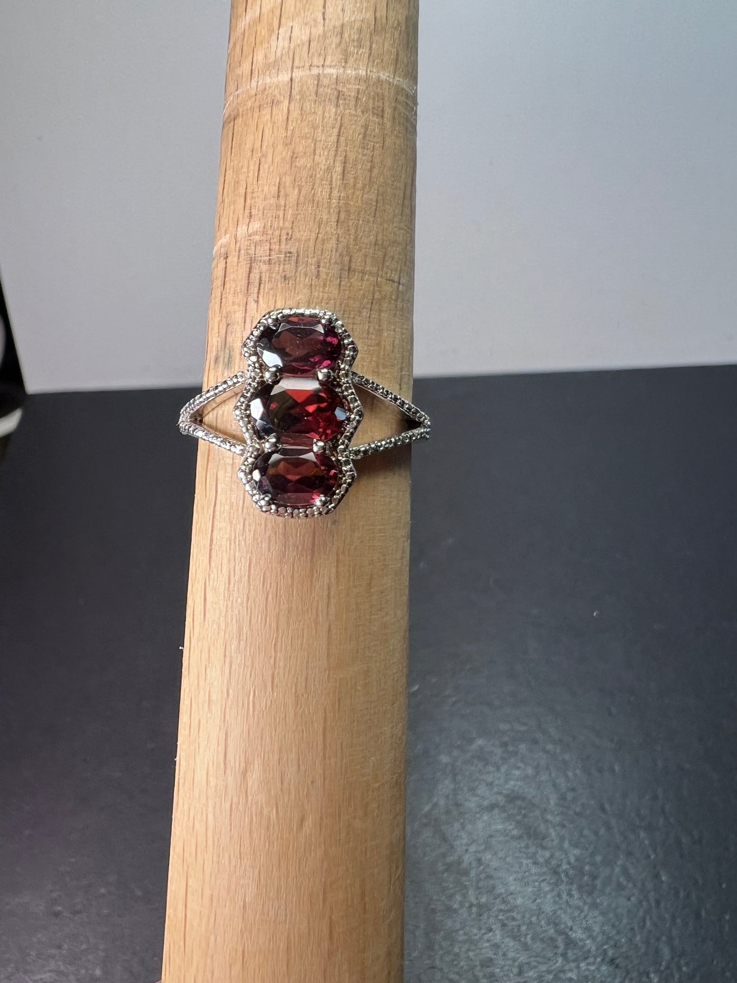 Red zircon 3 stone sterling silver ring size 9