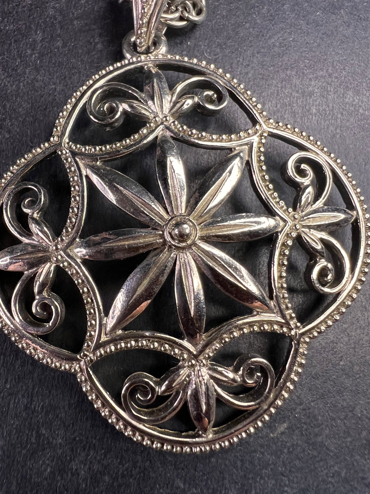 Vintage 1928 Silver Tone Filigree Medallion Rope Chain Necklace 28”