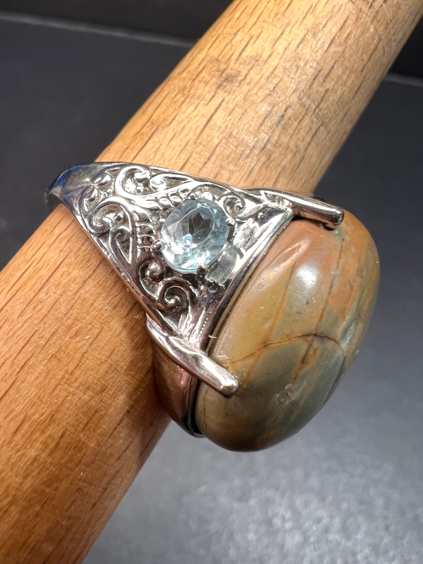NEW Venus jasper and blue topaz stainless steel ring size 9
