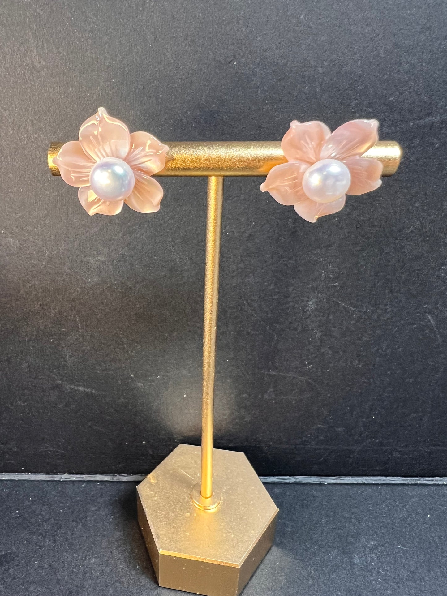 Vintage dead stock set of mother of pearl plumeria stud earrings in sterling silver