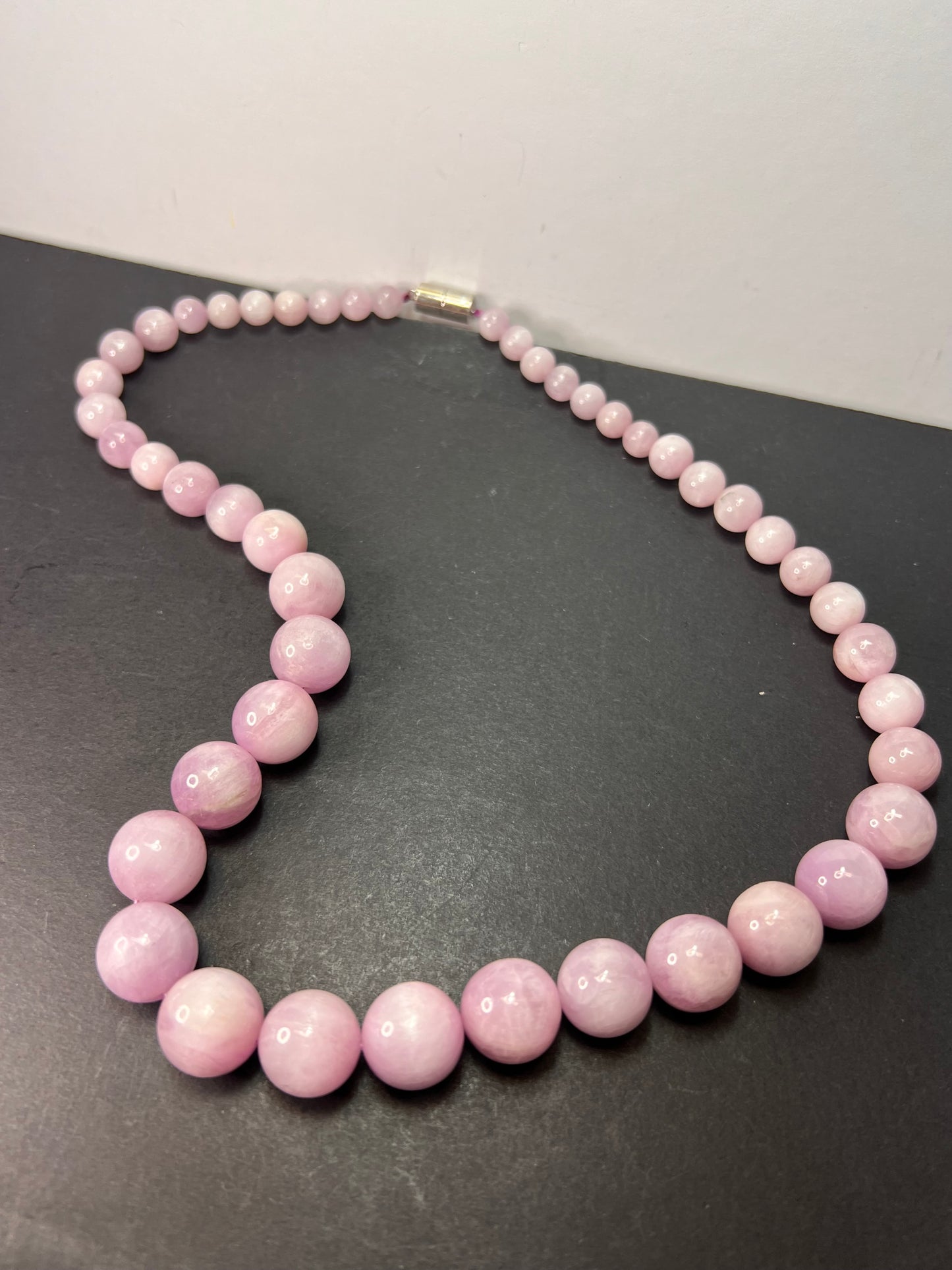 Kunzite graduated beaded 20 inch necklace with 925 magnetic clasp