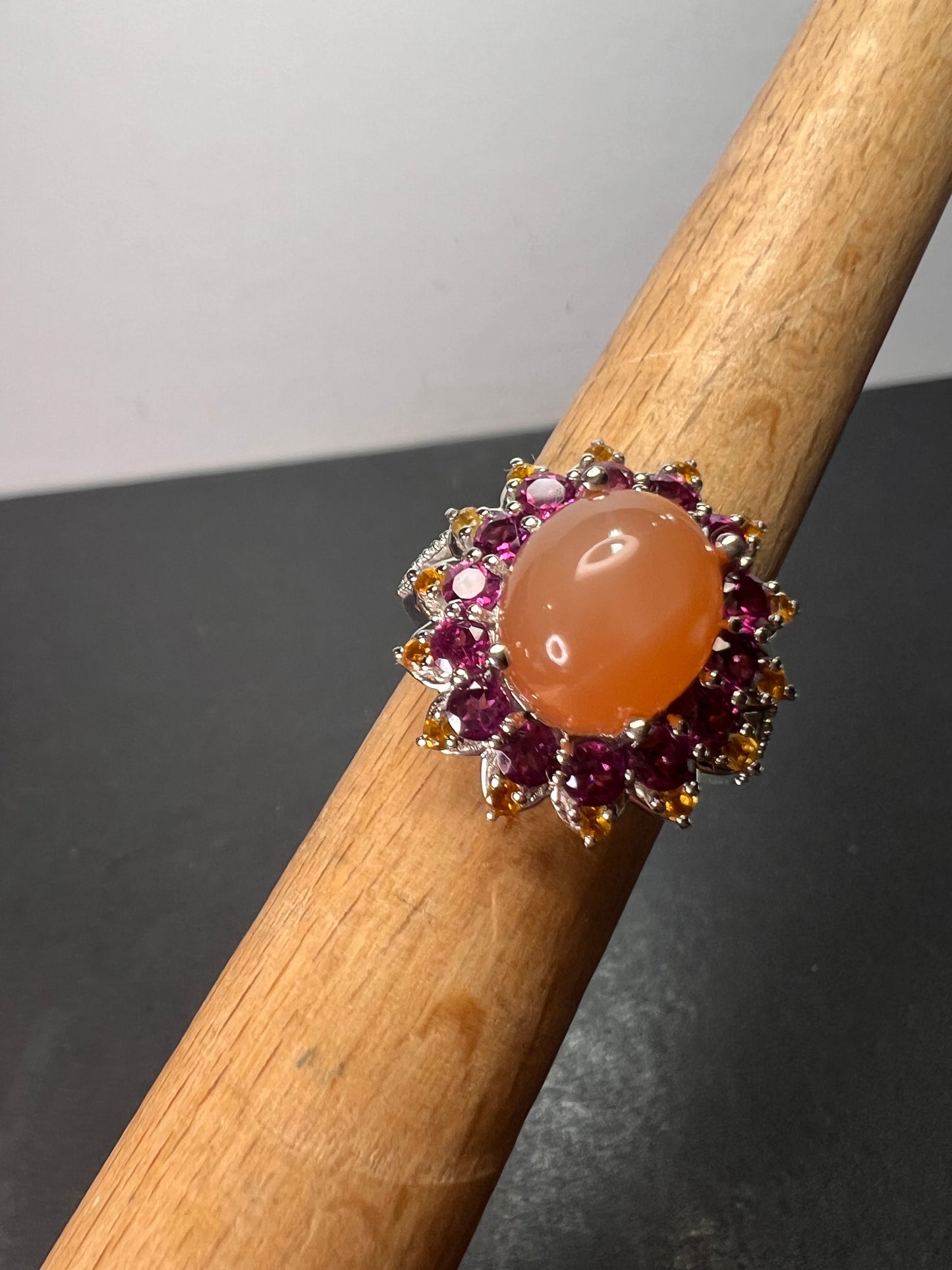 Peach moonstone and raspberry rhodolite garnet sunburst ring in platinum over sterling silver size 7 *NEW*