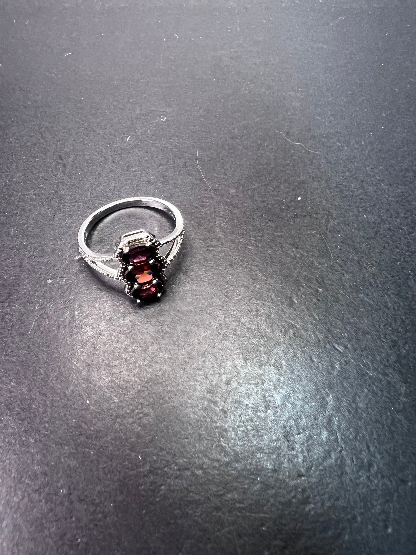 Red zircon 3 stone sterling silver ring size 9