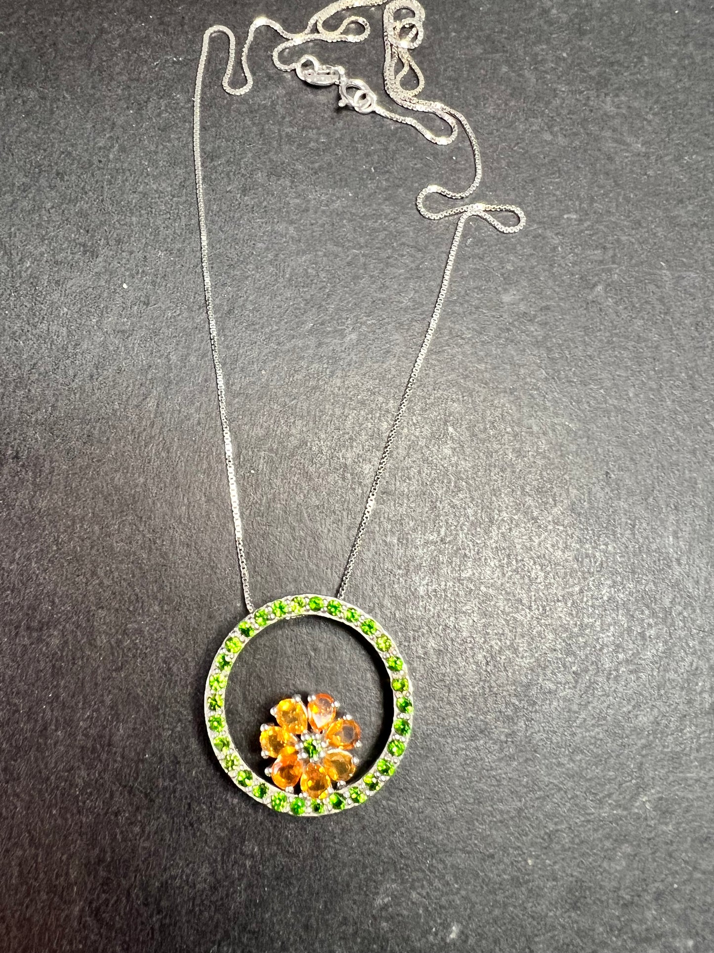Vintage Sterling Silver Chrome Diopside & Fire Opal Circle Pendant Necklace