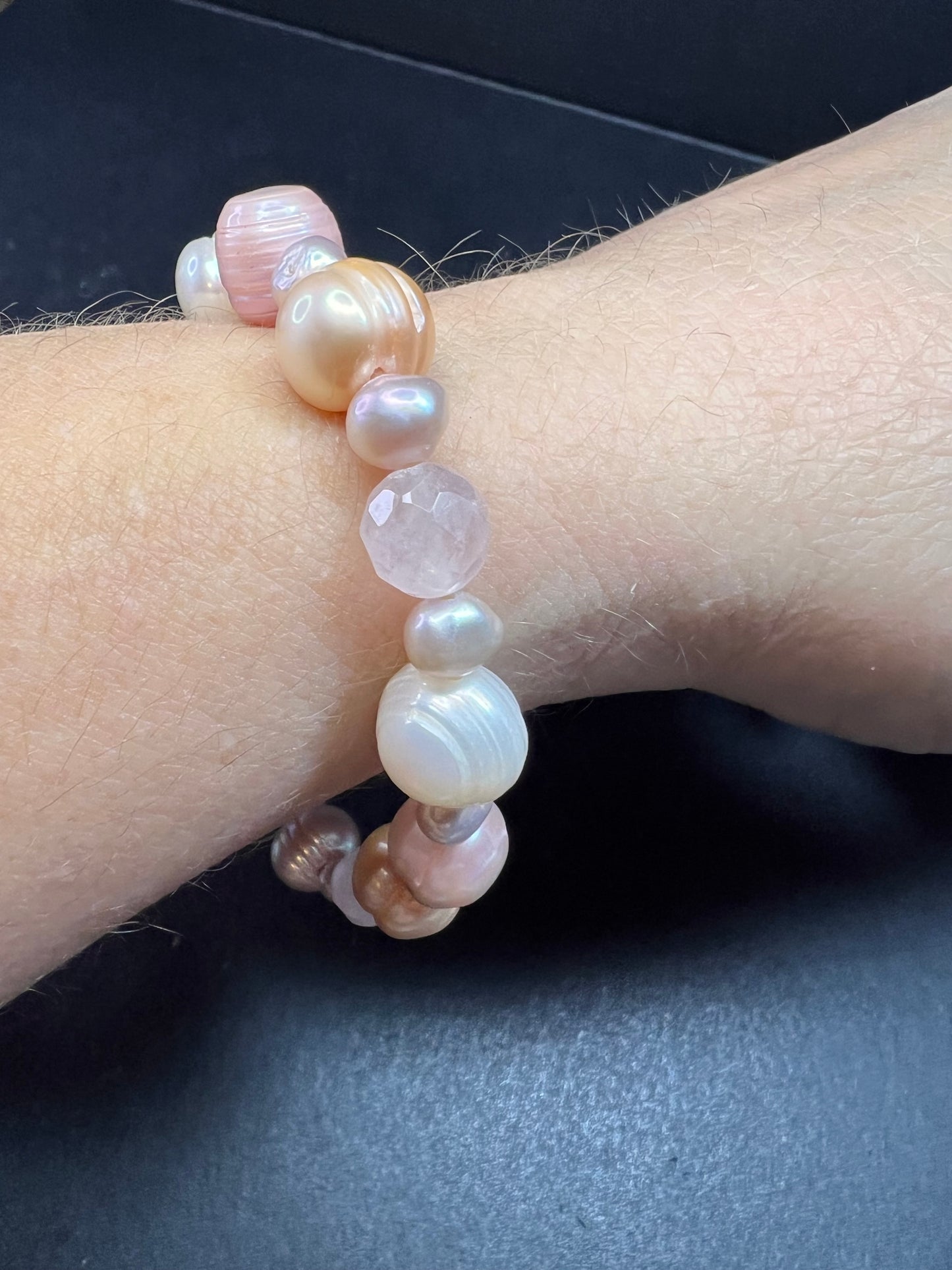 Freshwater pearl and rose quartz stretch bracelet