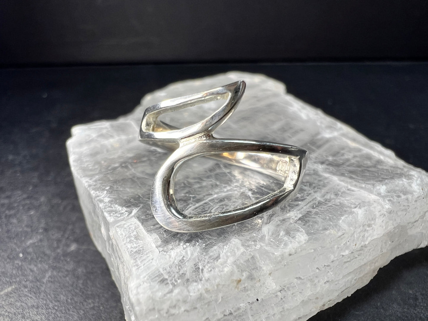 Sterling Silver Open Loop Modernist Ring Size 7.5