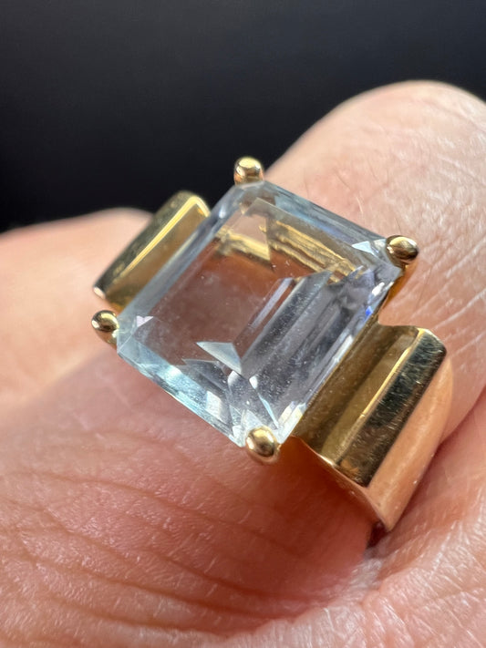 14K Yellow Gold Emerald-Cut Aquamarine Ring – Vintage Modernist Style, Size 7
