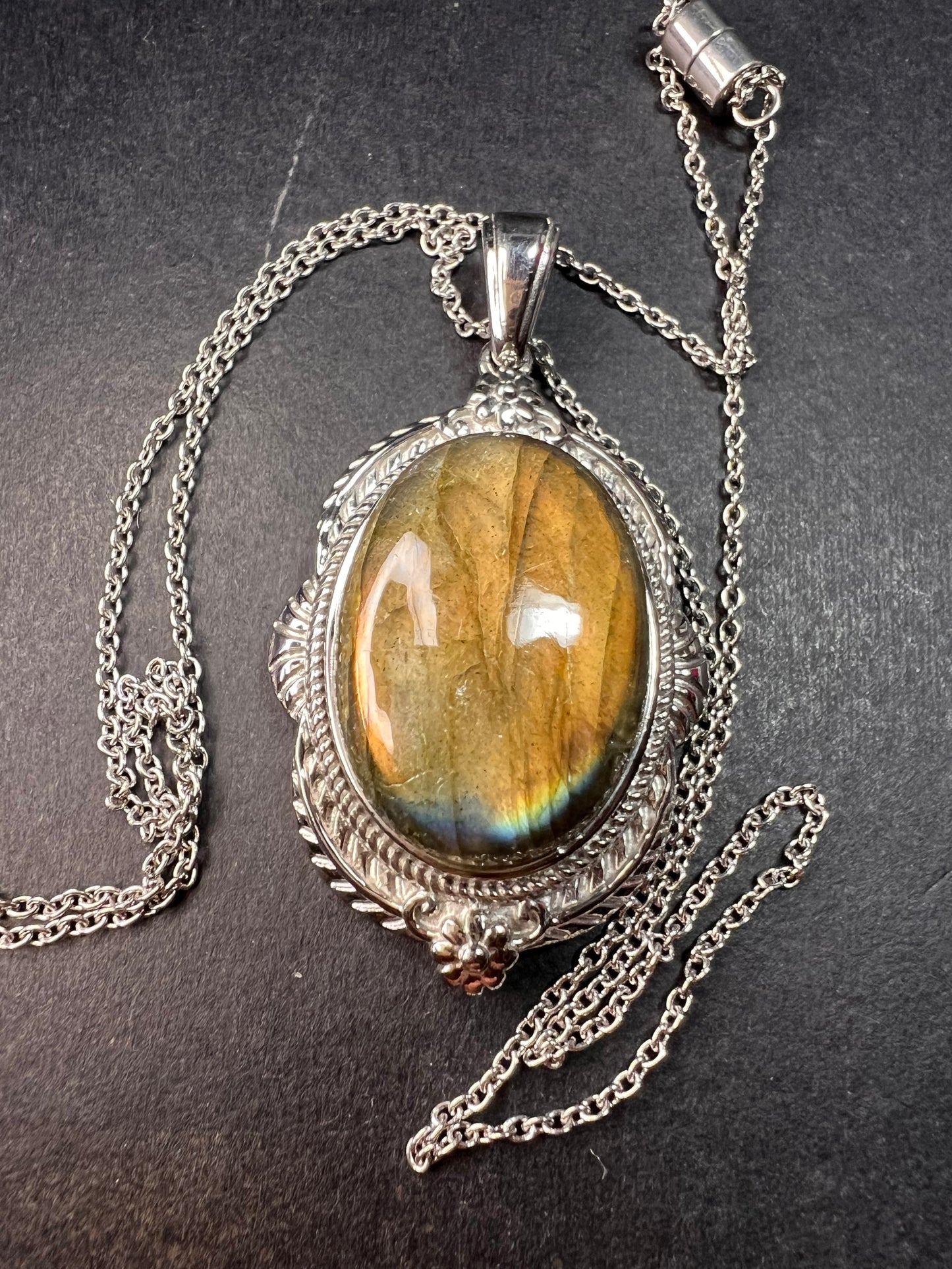NEW Flashy fire labradorite pendant and chain in stainless steel 20inch
