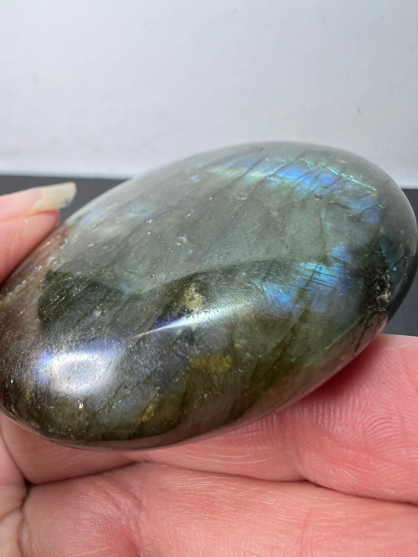 Labradorite palm stone