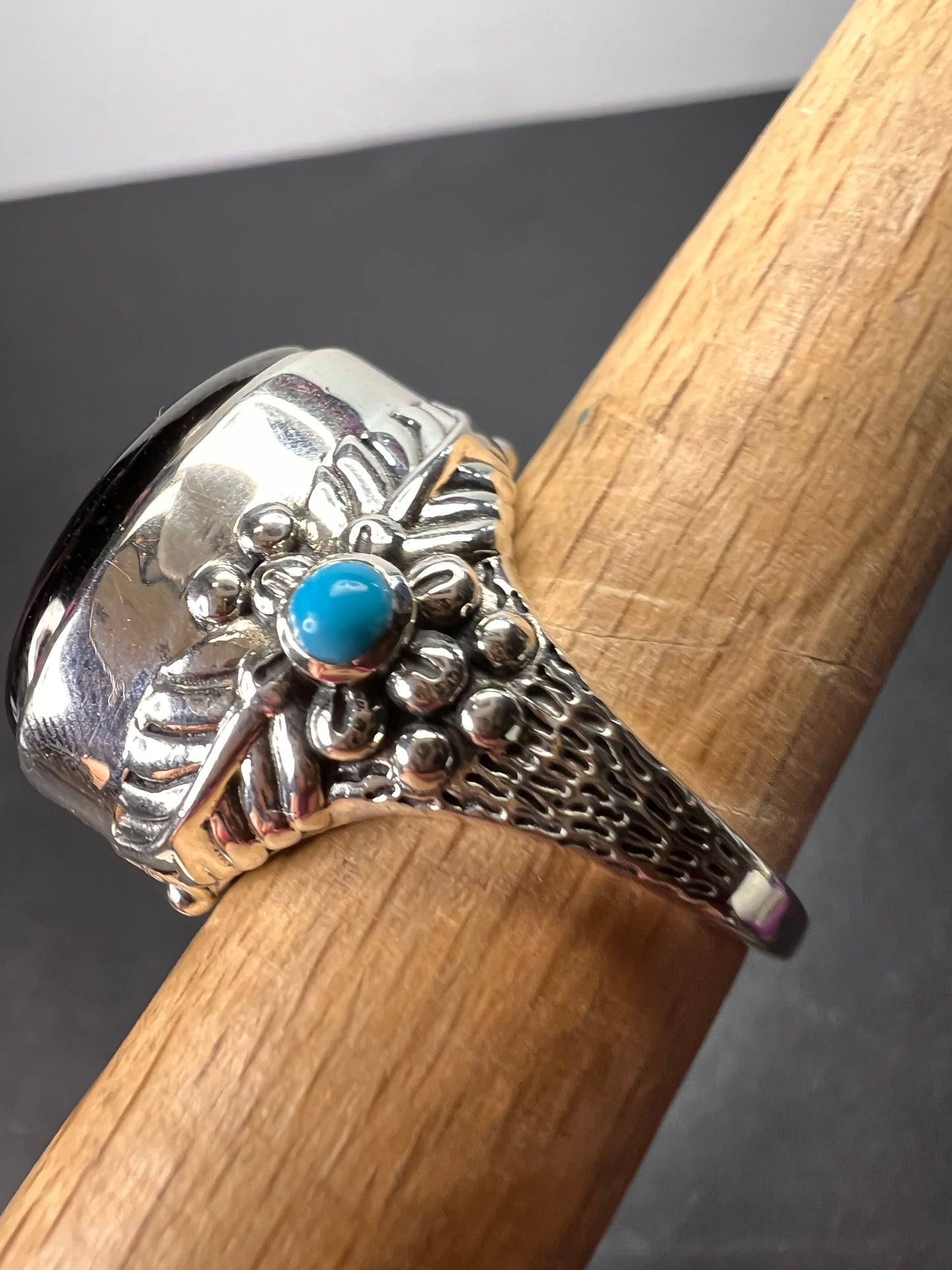 Elite shungite and sleeping beauty turquoise southwest style feather ring in sterling silver size 7 *NEW*