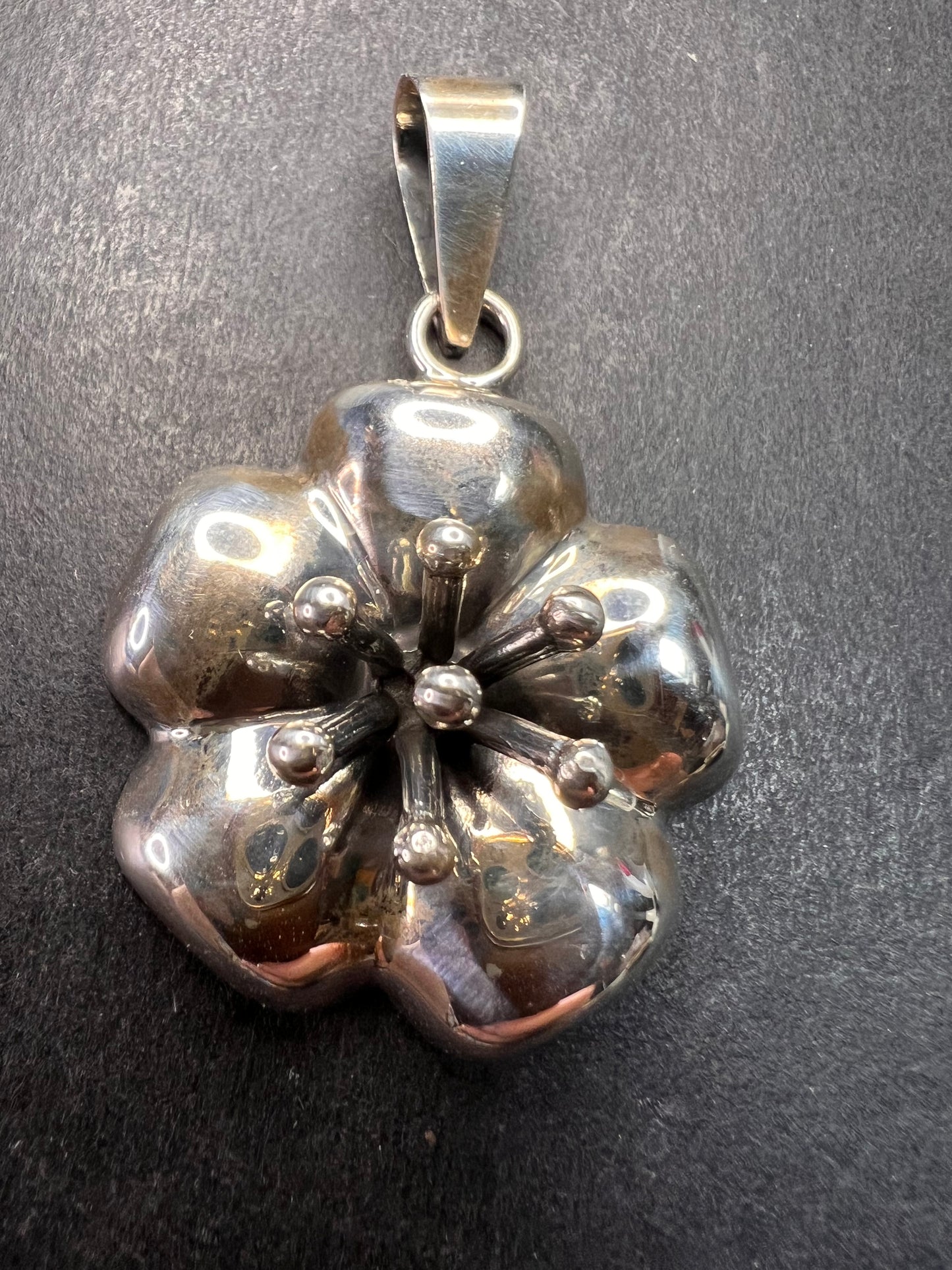 Vintage Taxco sterling silver floral pendant