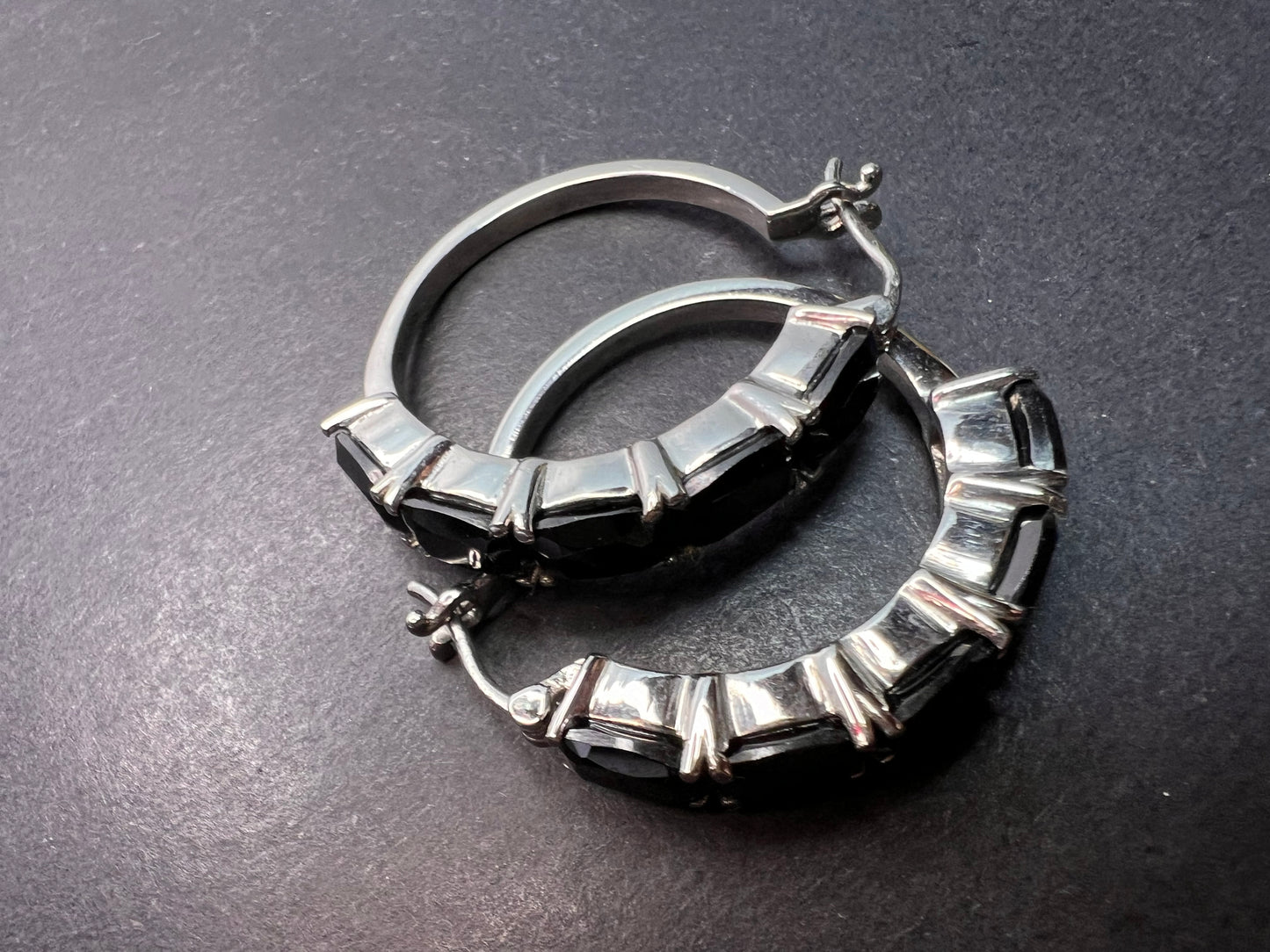 Thai black spinel stainless steel hoop earrings *NEW*