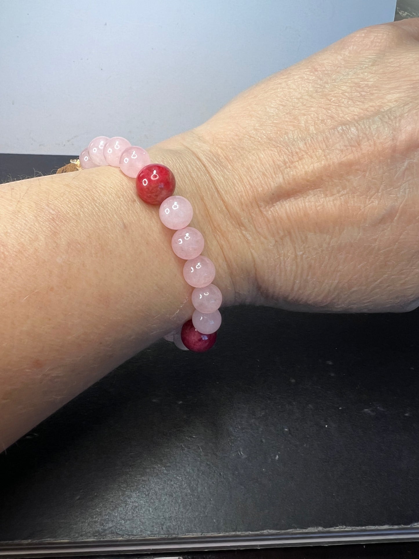 Rose quartz and gemmy rhodonite stretch cord 7 inch bracelet