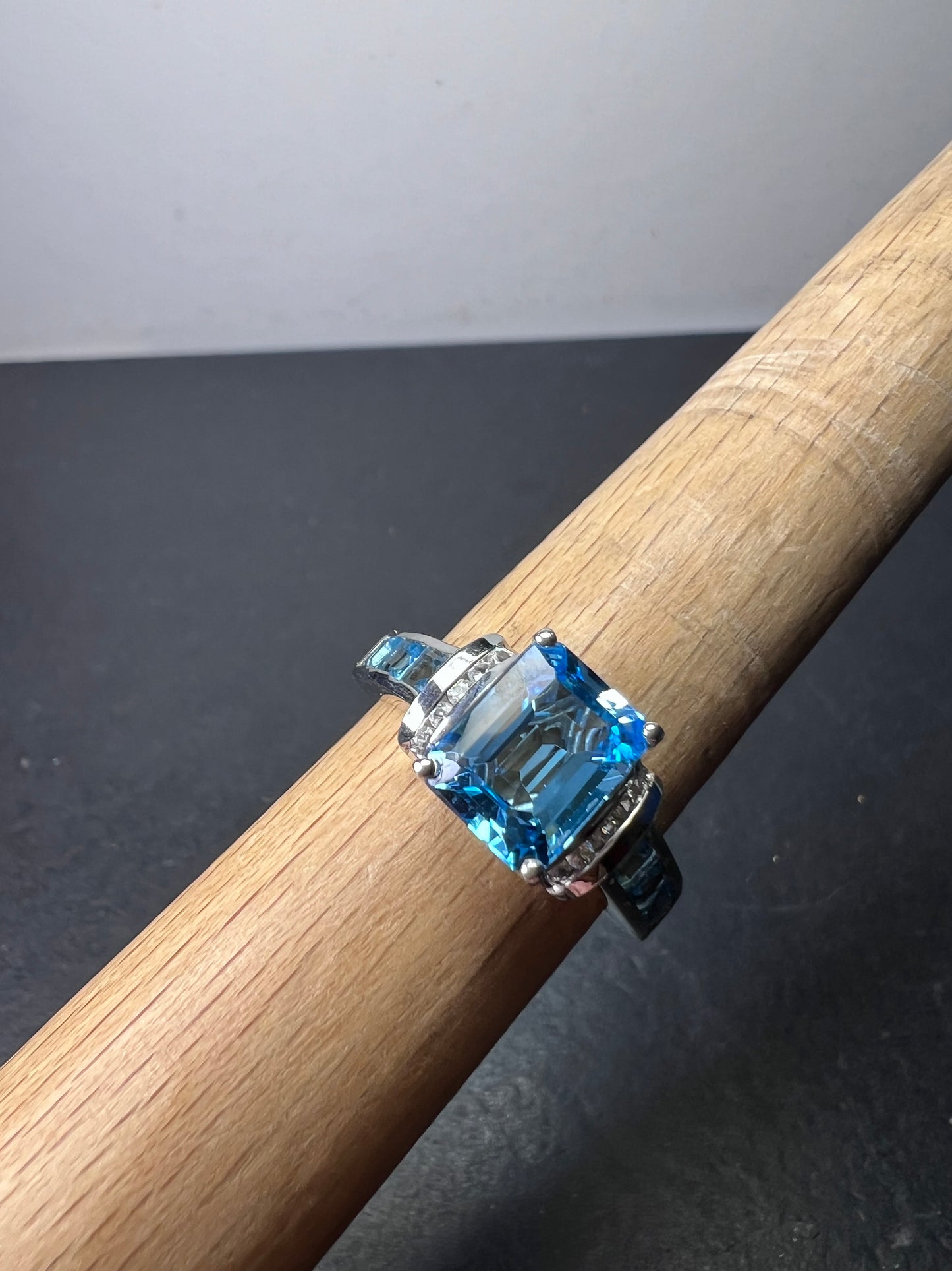 Blue and white topaz sterling silver ring size 9