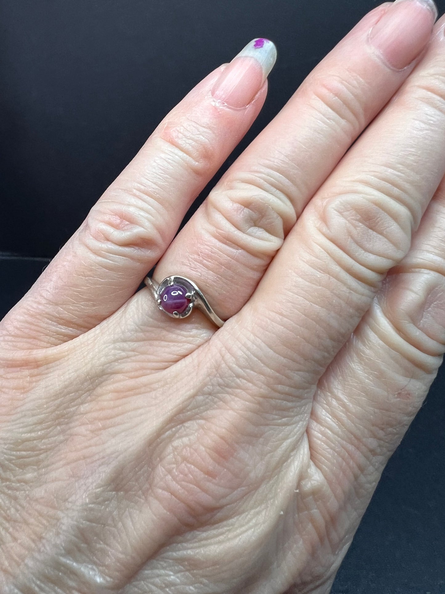 Vintage 14k white gold star ruby ring size 6
