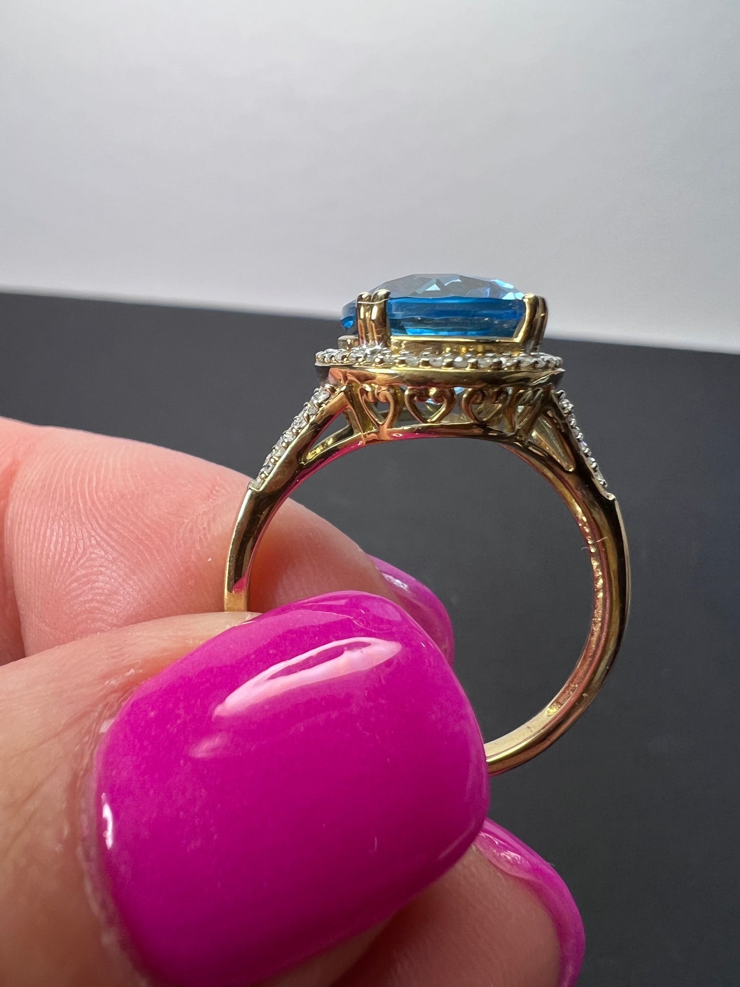 Swiss blue topaz and diamond 10k gold halo ring size 9