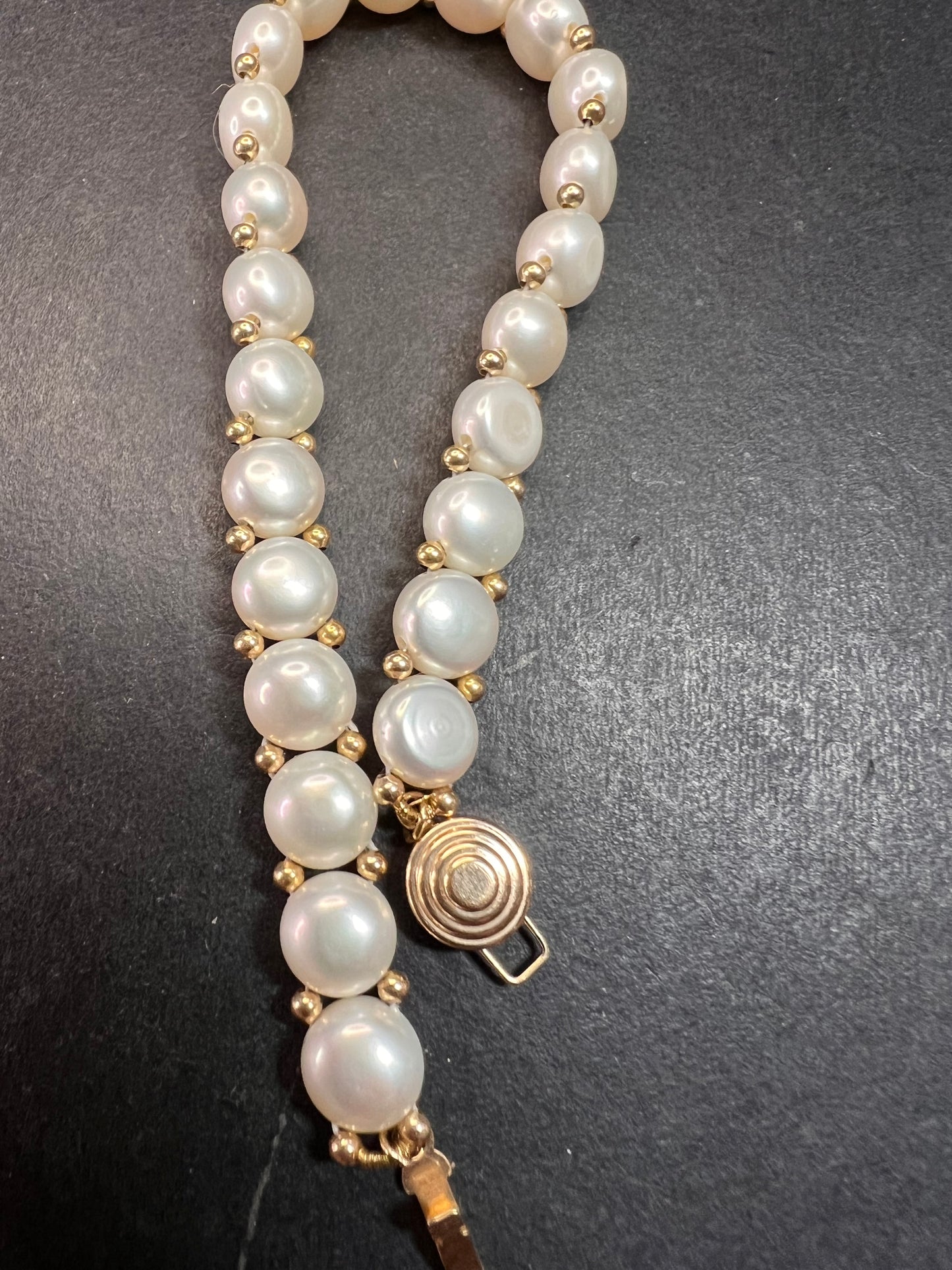 Vintage 14k gold freshwater pearl bracelet