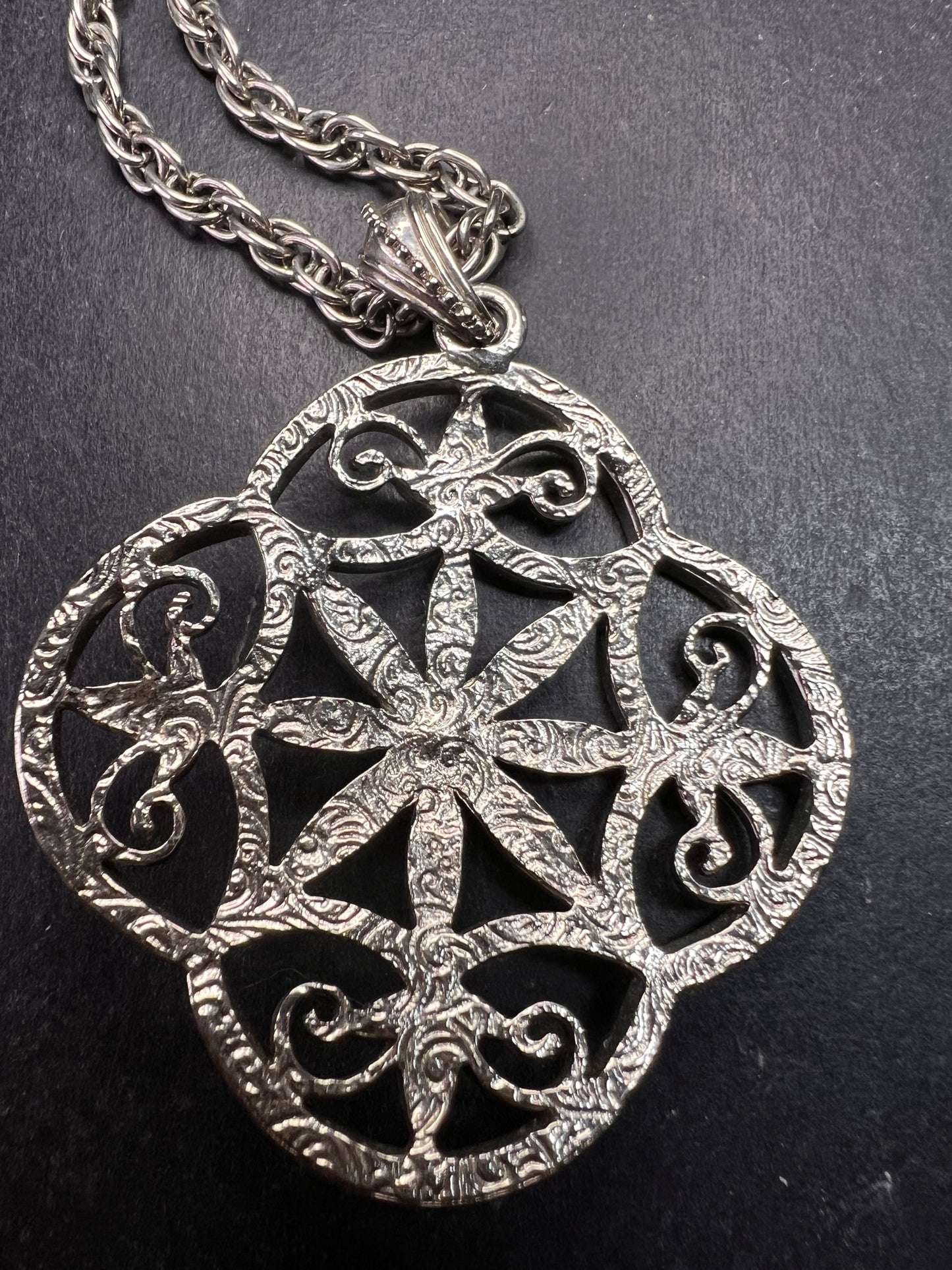 Vintage 1928 Silver Tone Filigree Medallion Rope Chain Necklace 28”