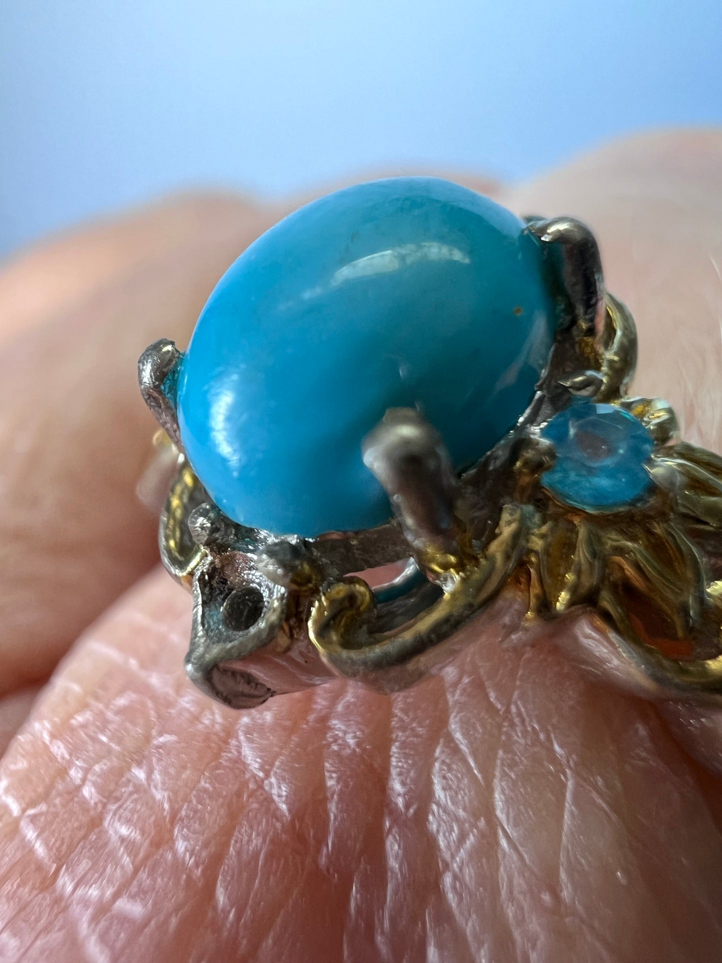 Vintage style turquoise and neon apatite two toned ring size 9