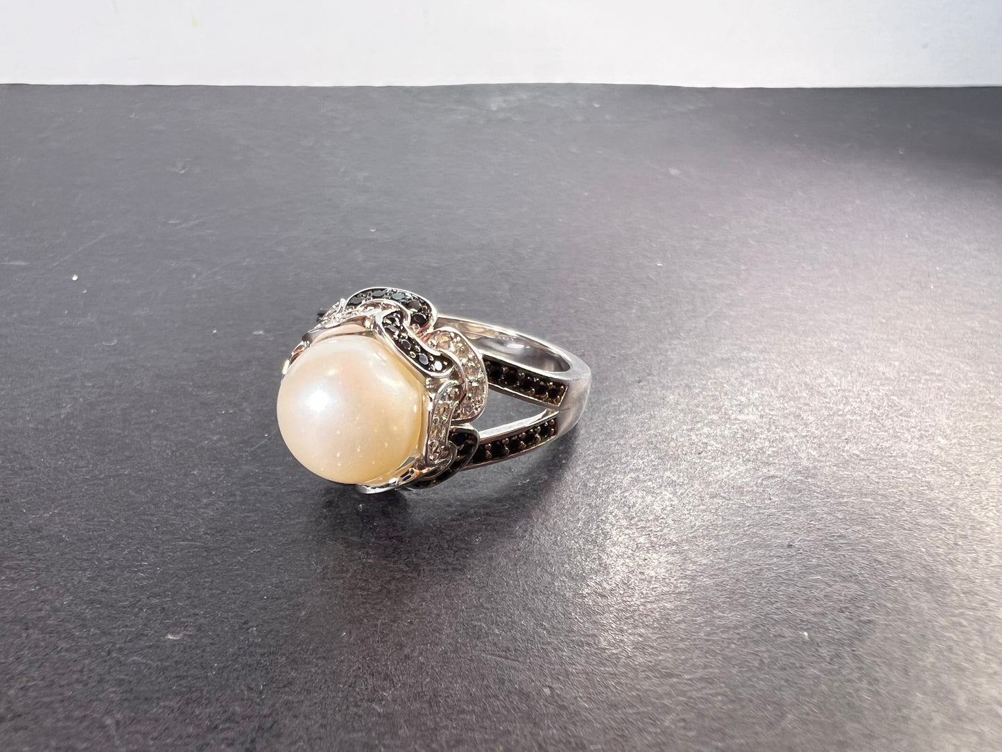 White cultured pearl and multi gem sterling silver ring size 9 *NEW*