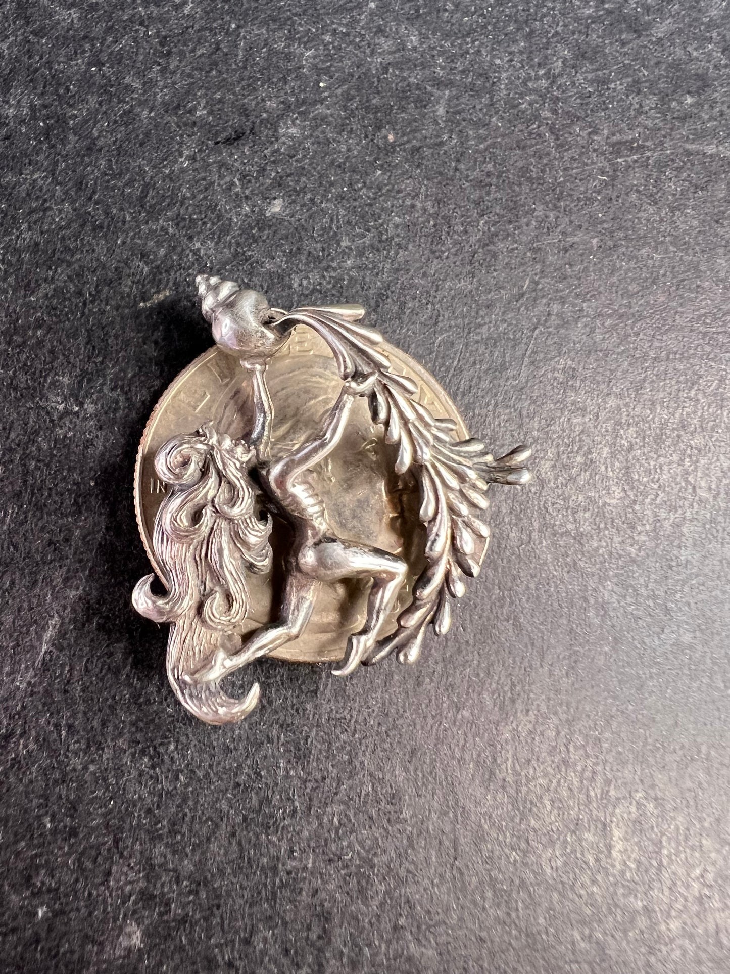 Vintage Sterling Silver Aquarius Water Bearer Zodiac Pendant 3.72g