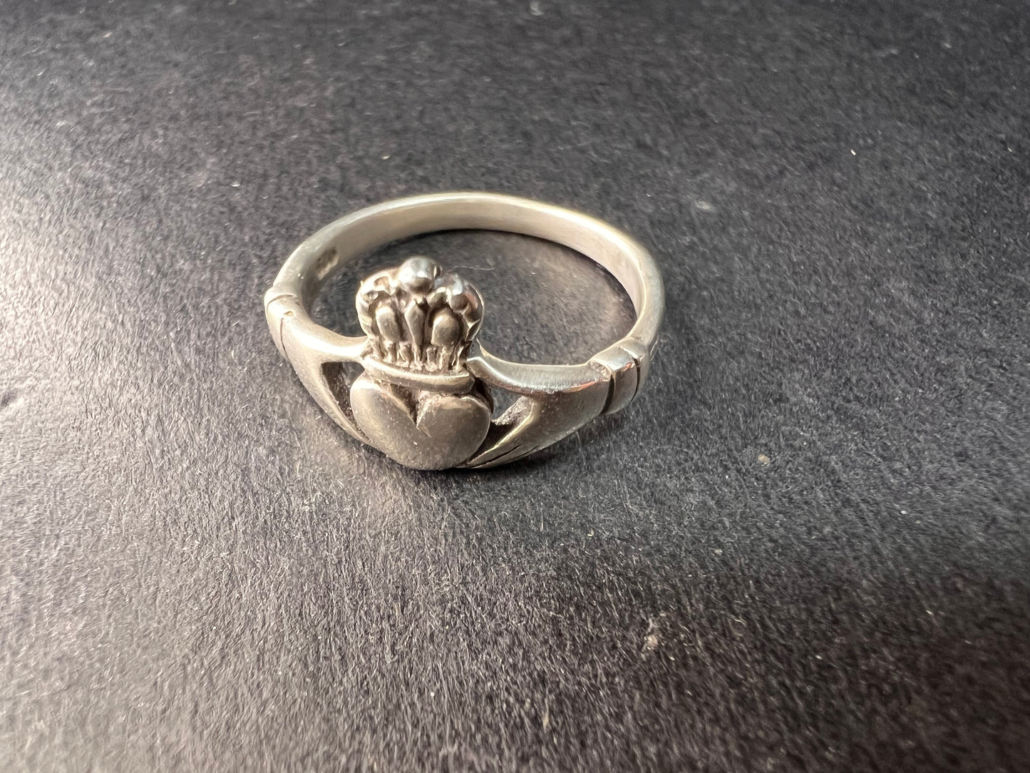 Vintage claddagh sterling silver ring size 6