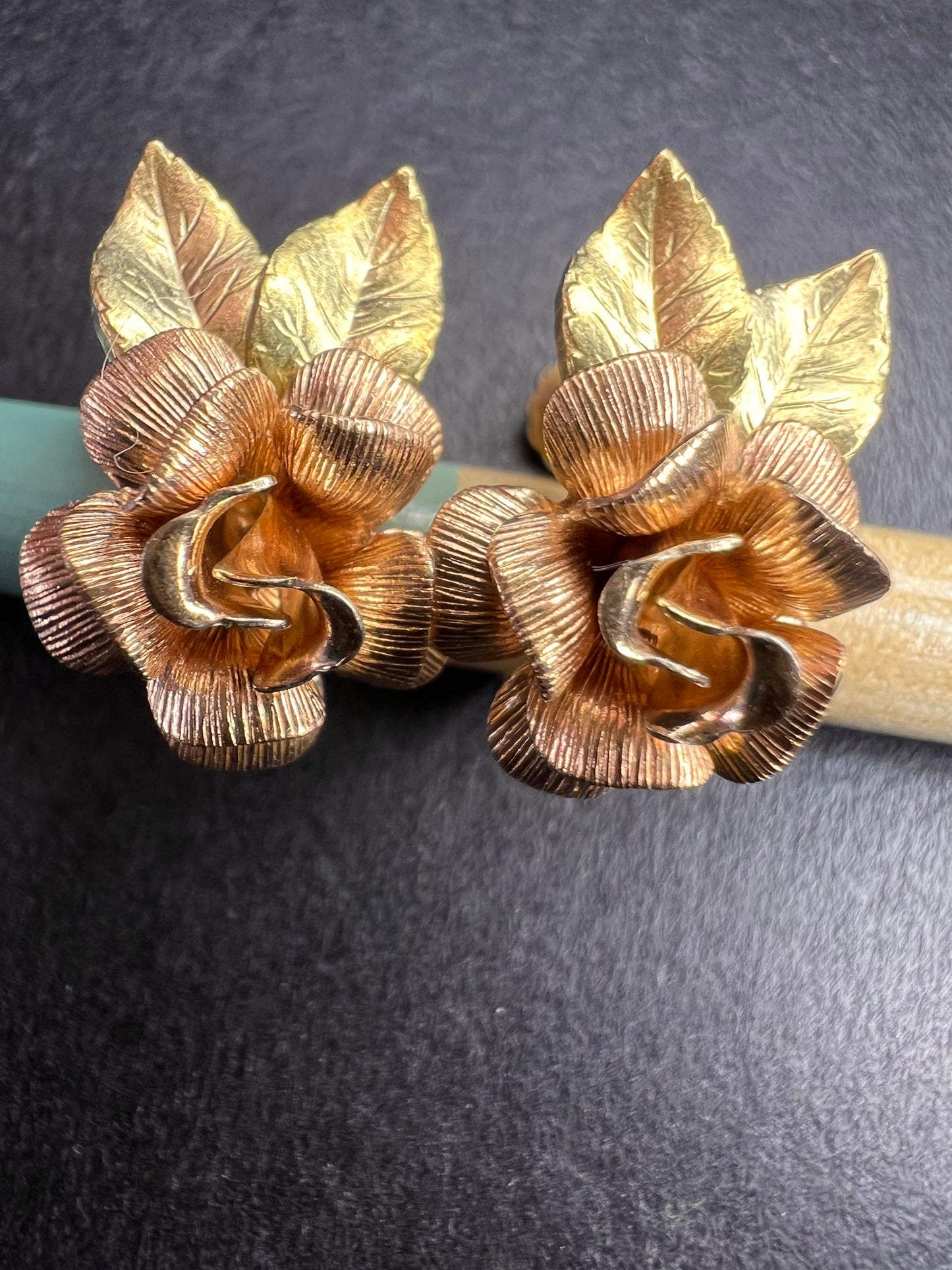 Vintage Krementz Rose and yellow gold tone Flower Leaf Screw Back Earrings